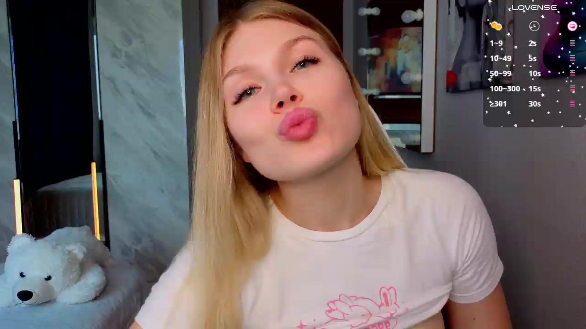 Gallery image thumbnail from Effie_Cute's myfreecams stream on, 08/04/2026, 06:21 image 8 of 20