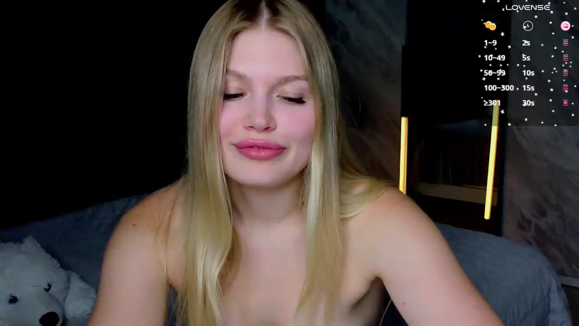 Gallery image thumbnail from Effie_Cute's myfreecams stream on, 08/09/2026, 13:53 image 16 of 20