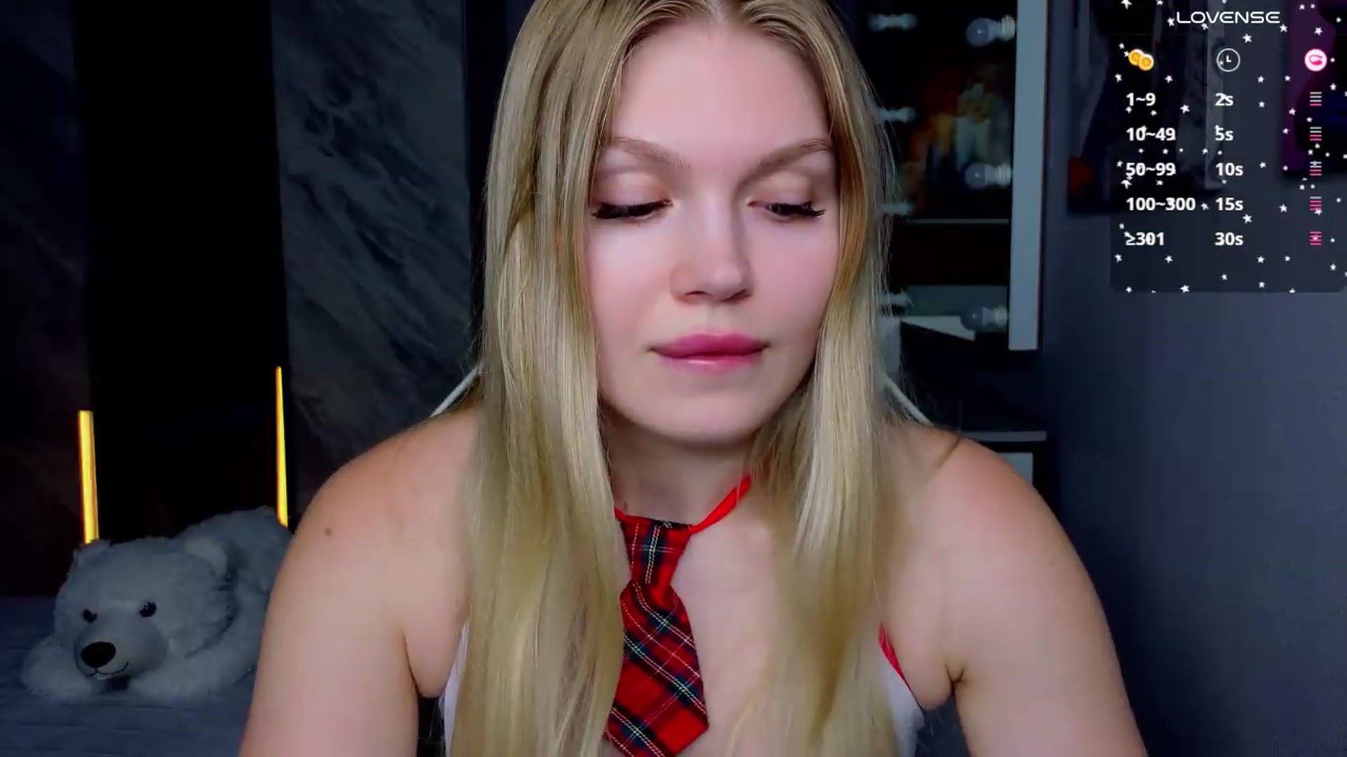 Gallery image thumbnail from Effie_Cute's myfreecams stream on, 08/12/2026, 13:27 image 6 of 20