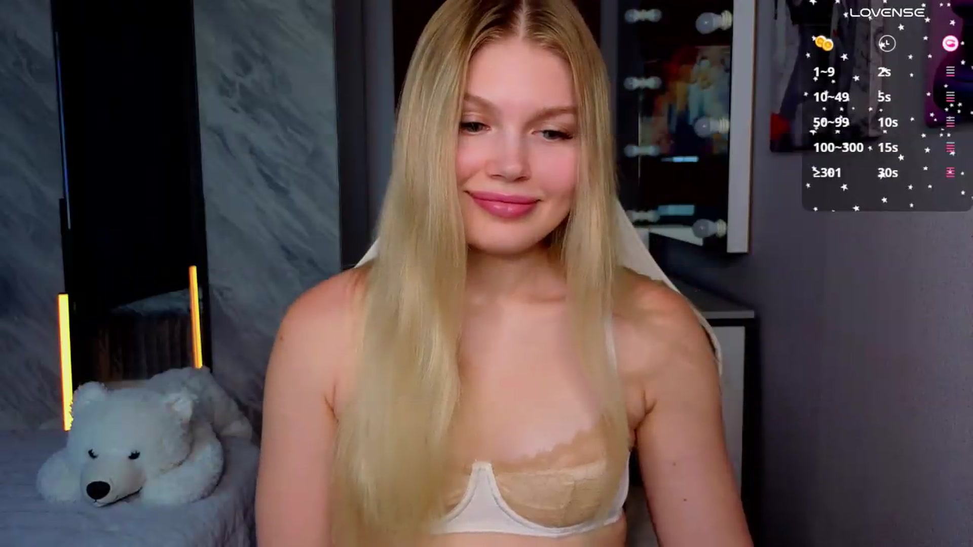 Gallery image thumbnail from Effie_Cute's myfreecams stream on, 08/13/2026, 06:56 image 4 of 20