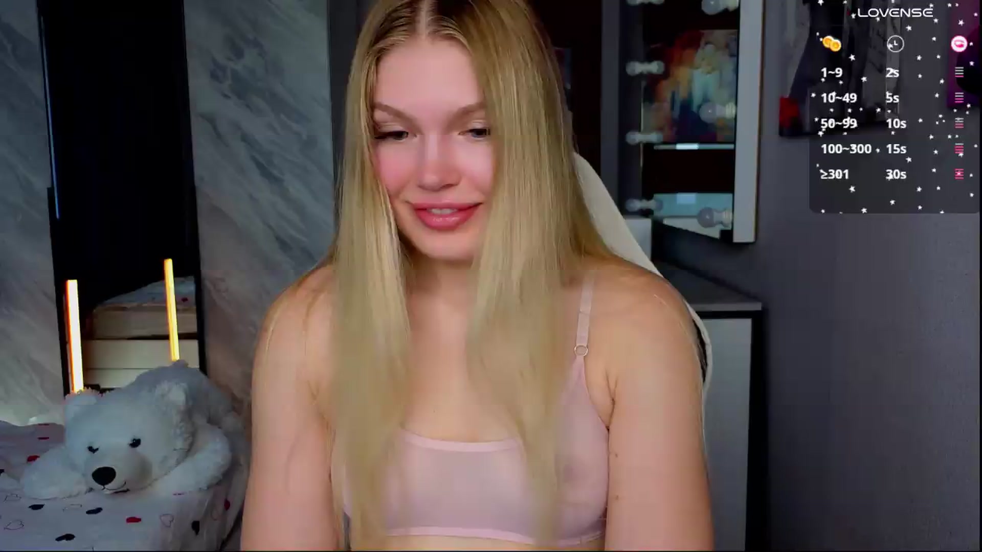 Gallery image thumbnail from Effie_Cute's myfreecams stream on, 08/19/2026, 04:45 image 14 of 20