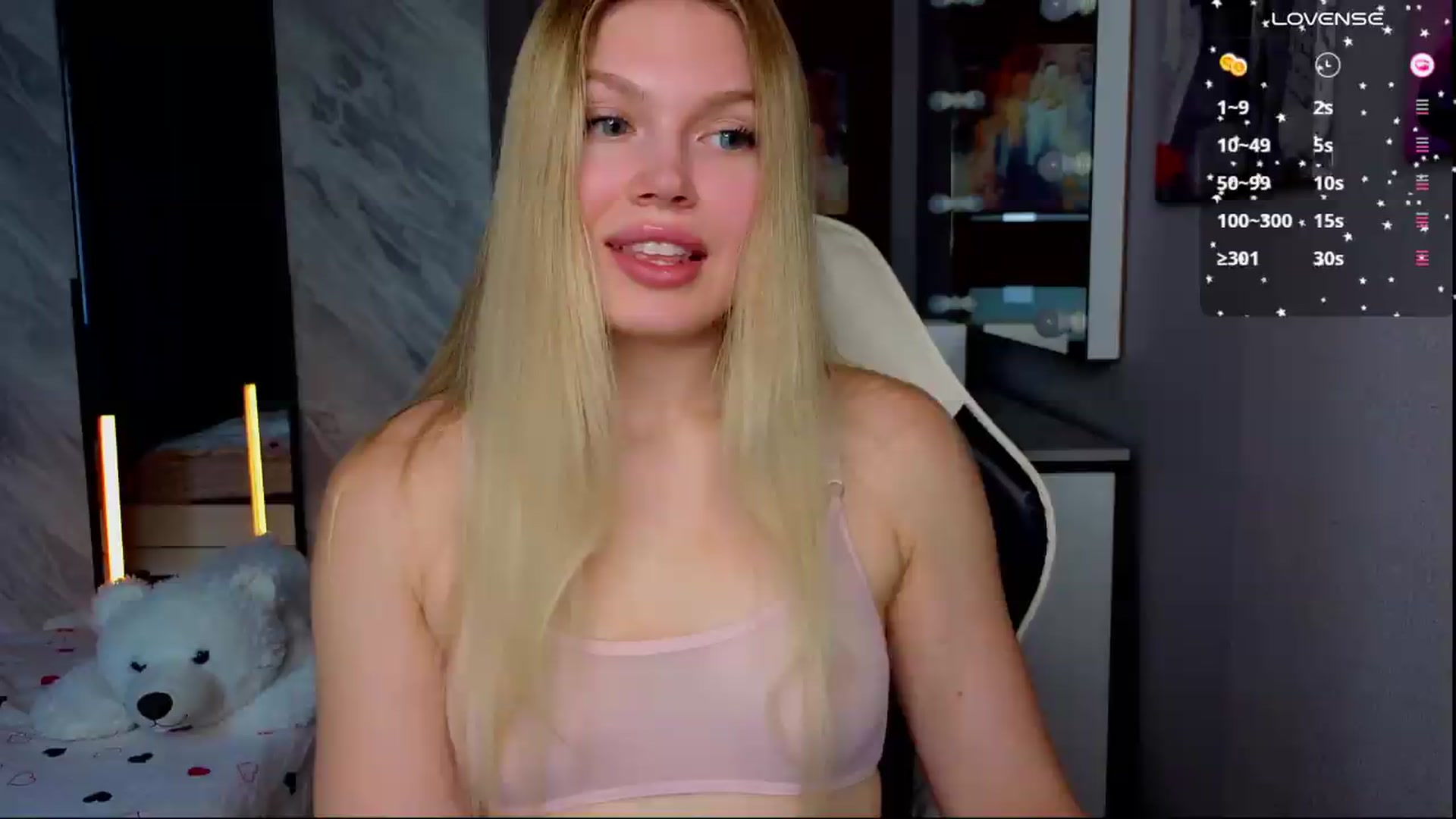 Gallery image thumbnail from Effie_Cute's myfreecams stream on, 08/19/2026, 04:45 image 15 of 20