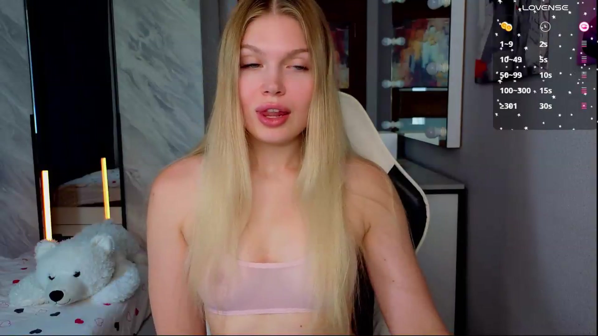 Gallery image thumbnail from Effie_Cute's myfreecams stream on, 08/19/2026, 06:17 image 19 of 20