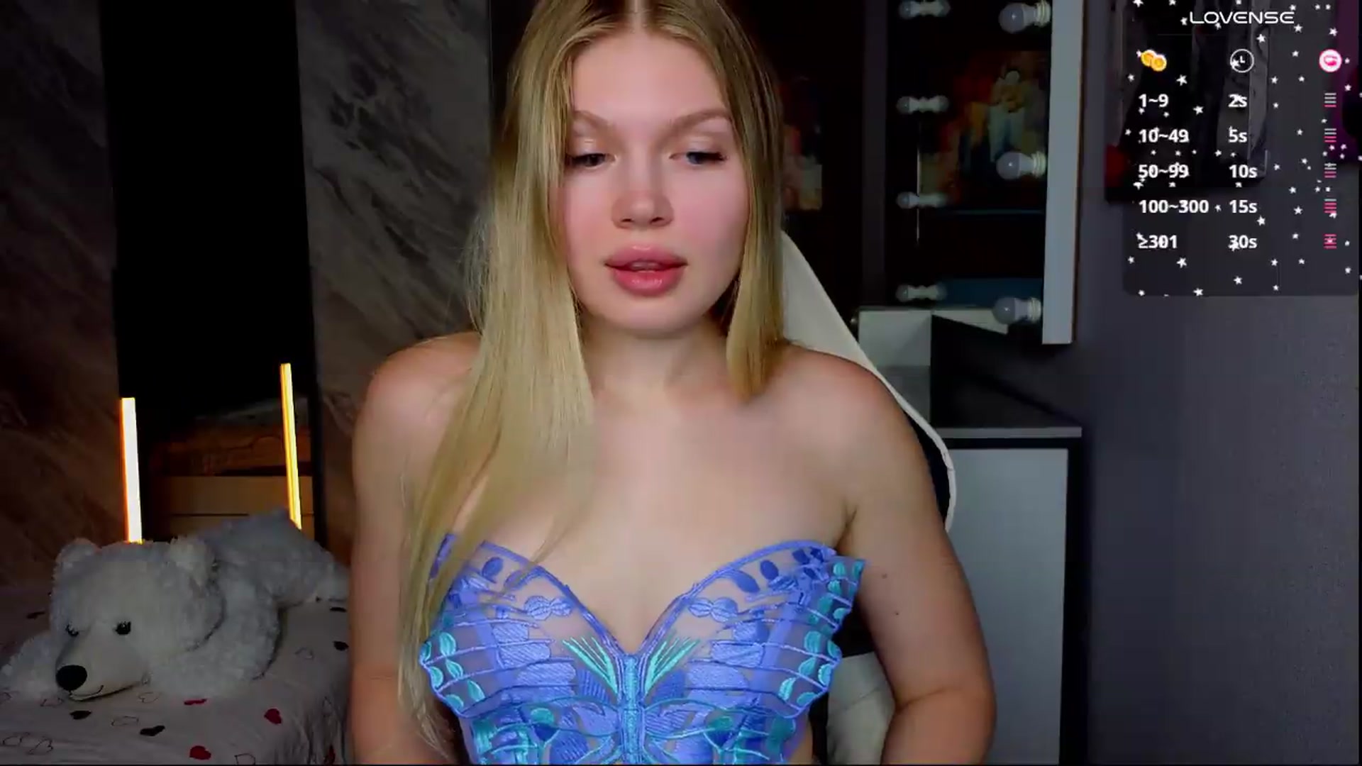 Gallery image thumbnail from Effie_Cute's myfreecams stream on, 08/20/2026, 10:23 image 20 of 20