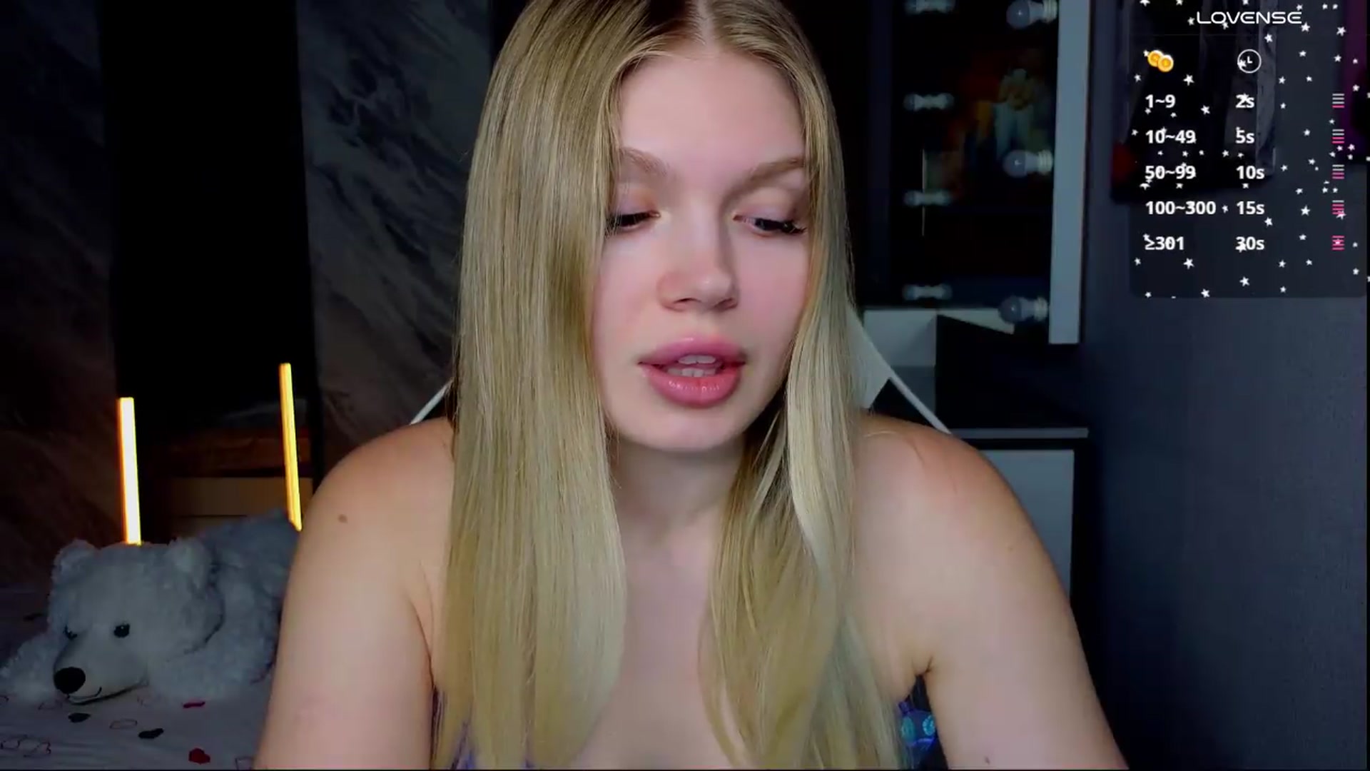 Gallery image thumbnail from Effie_Cute's myfreecams stream on, 08/20/2026, 10:23 image 9 of 20