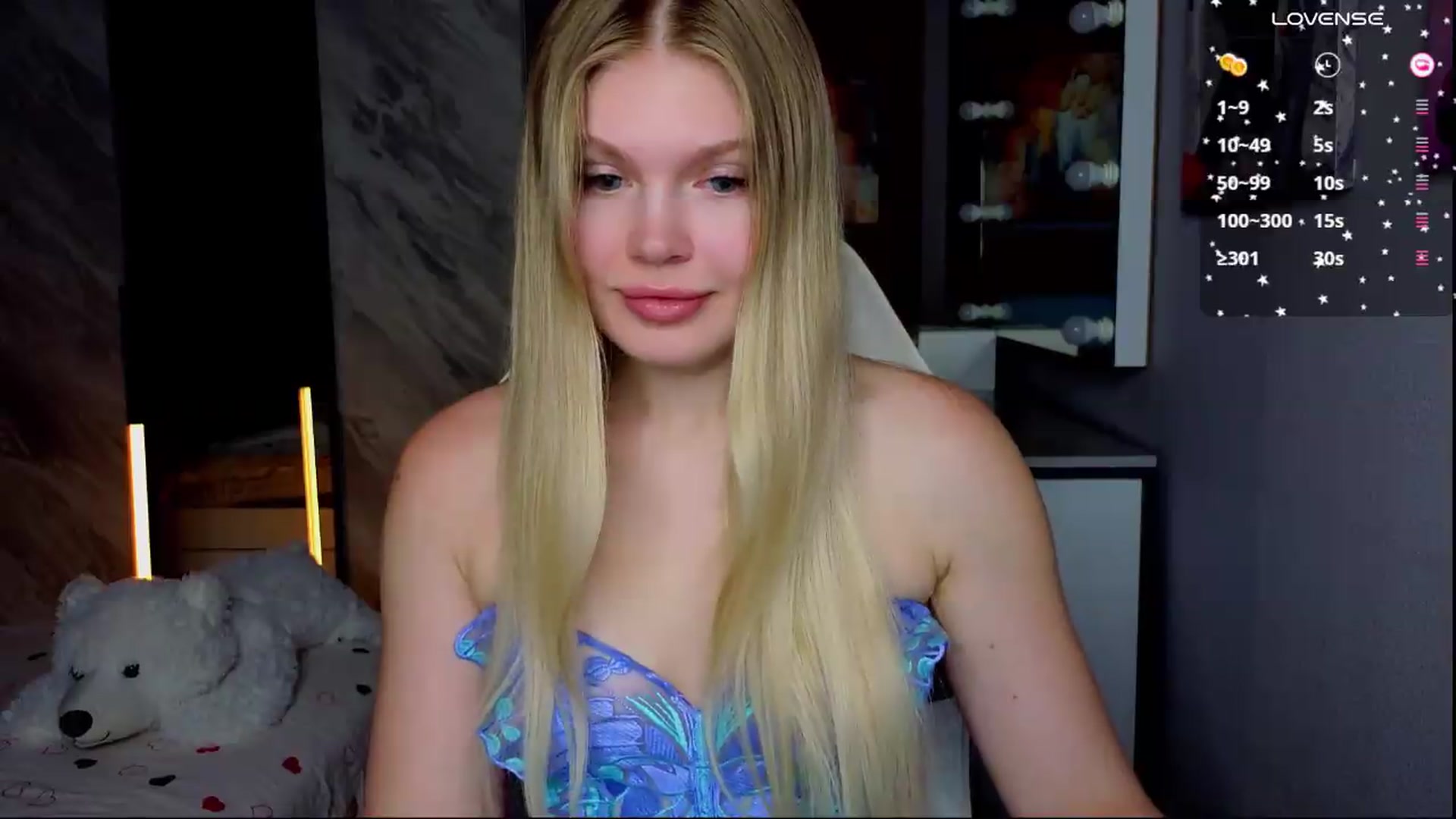 Gallery image thumbnail from Effie_Cute's myfreecams stream on, 08/20/2026, 10:23 image 11 of 20