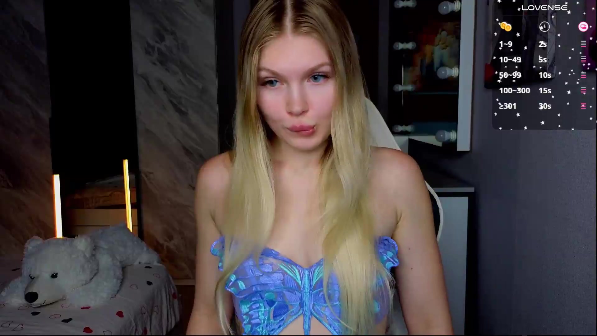 Gallery image thumbnail from Effie_Cute's myfreecams stream on, 08/20/2026, 11:30 image 4 of 20