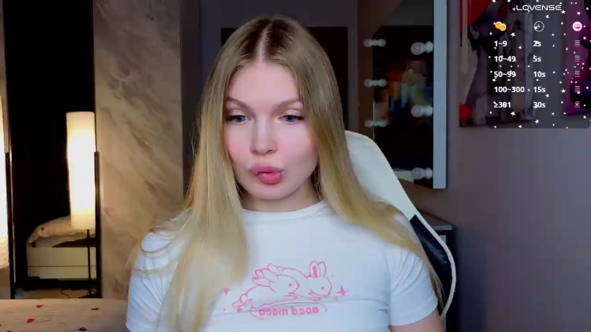 Gallery image thumbnail from Effie_Cute's myfreecams stream on, 09/08/2026, 11:08 image 4 of 20