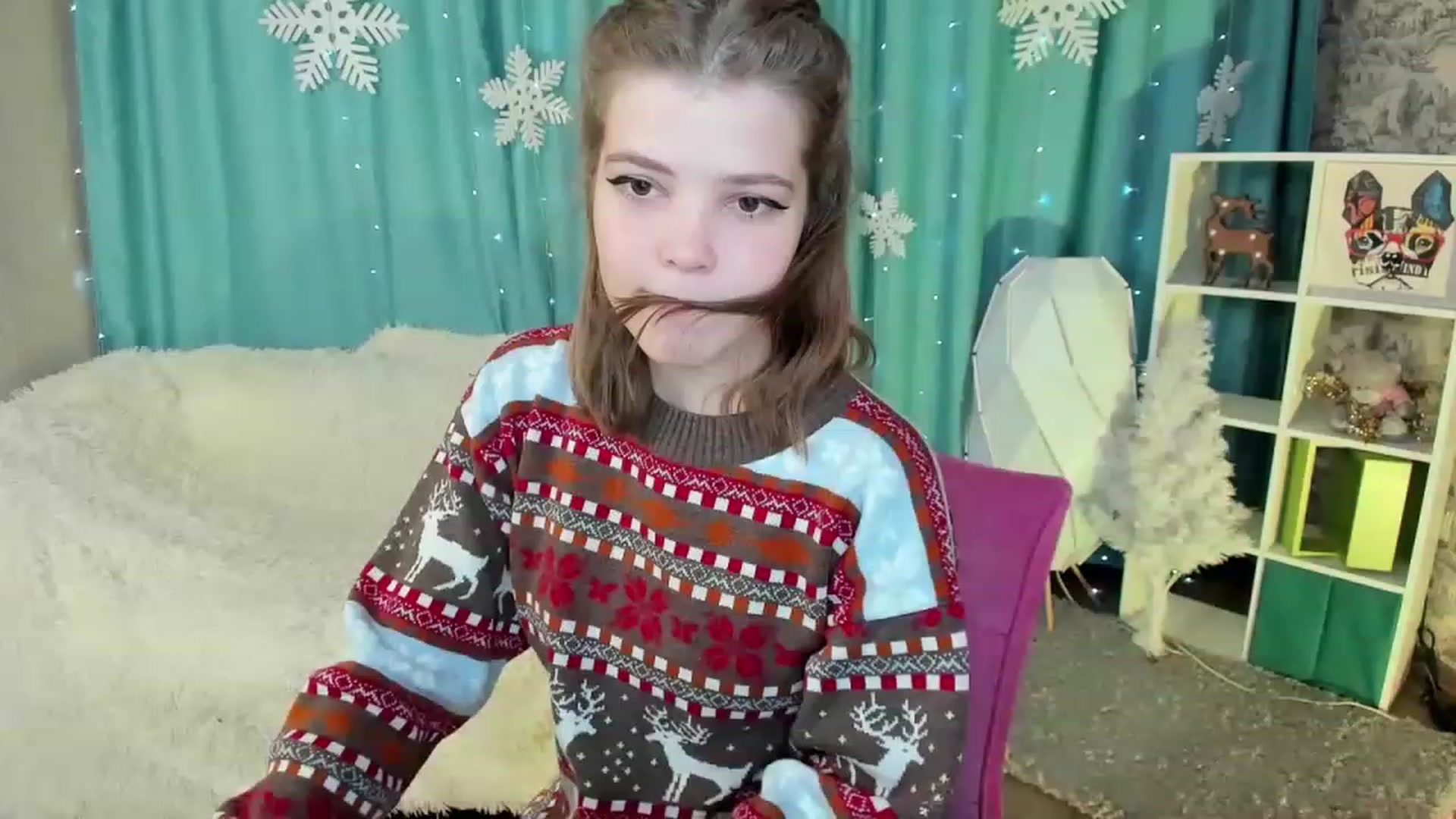 Gallery image thumbnail from EffyShy's myfreecams stream on, 12/07/2022, 19:53 image 12 of 20