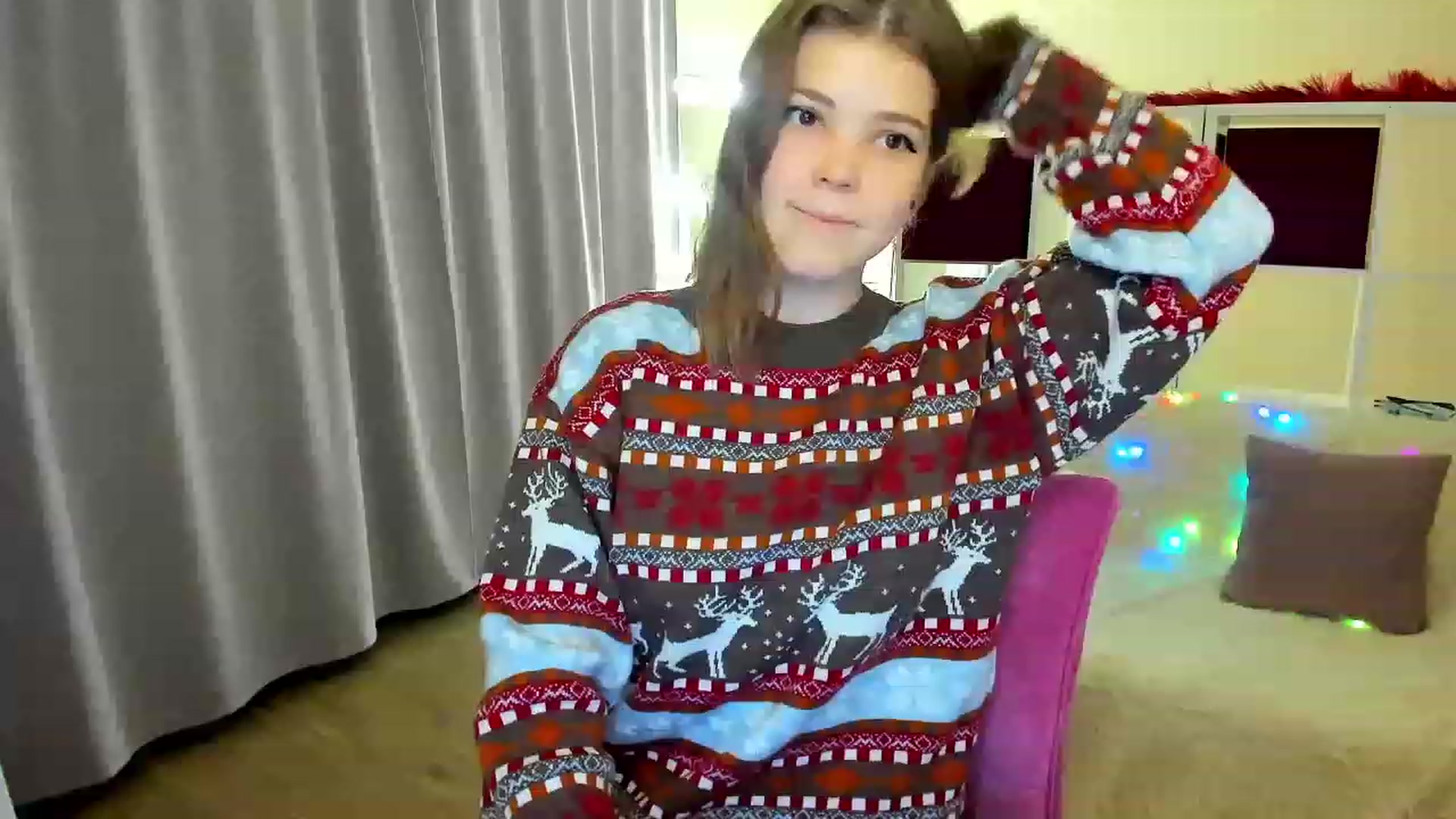 Gallery image thumbnail from EffyShy's myfreecams stream on, 12/10/2022, 18:17 image 5 of 20