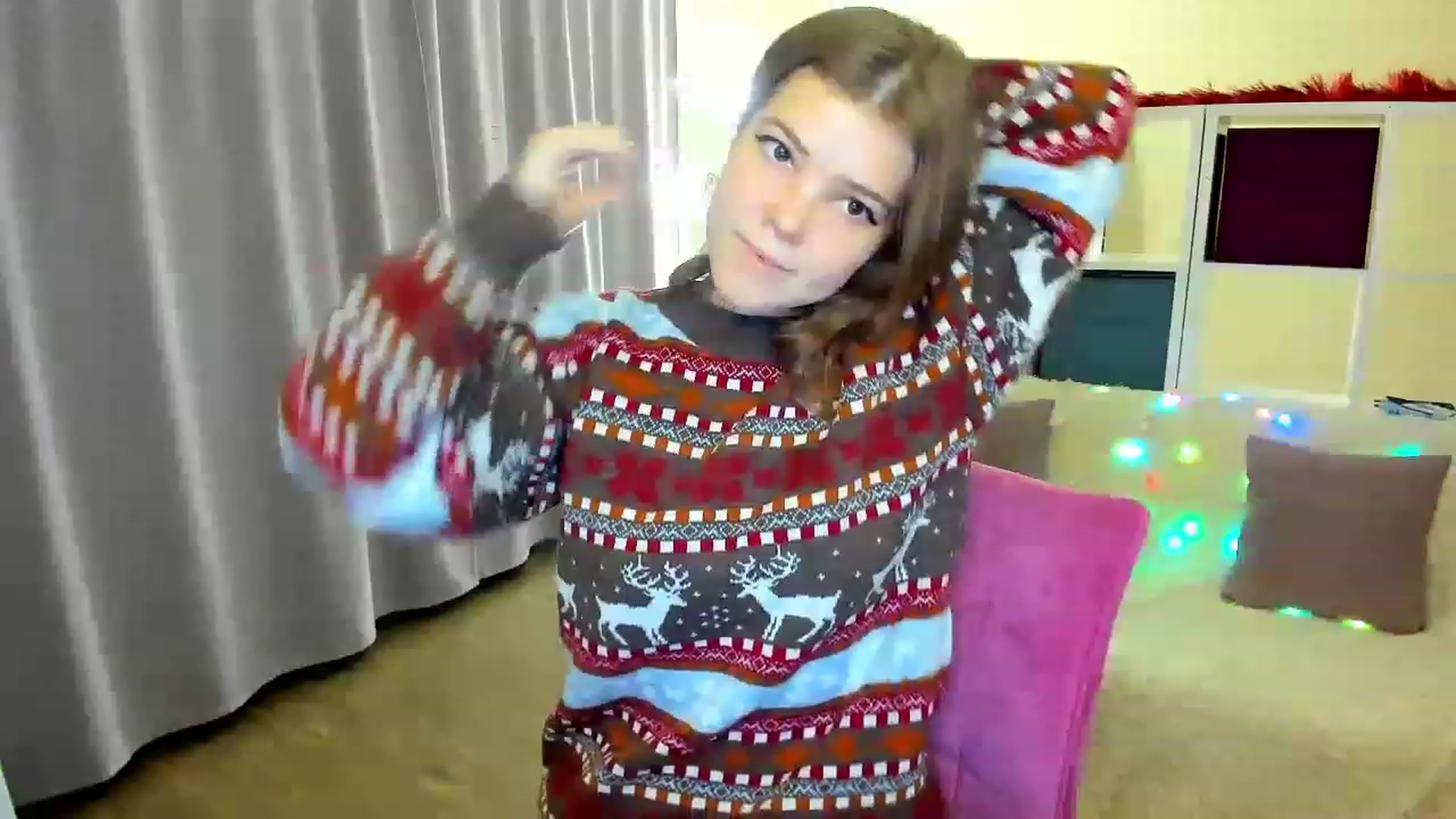 Gallery image thumbnail from EffyShy's myfreecams stream on, 12/10/2022, 18:17 image 7 of 20
