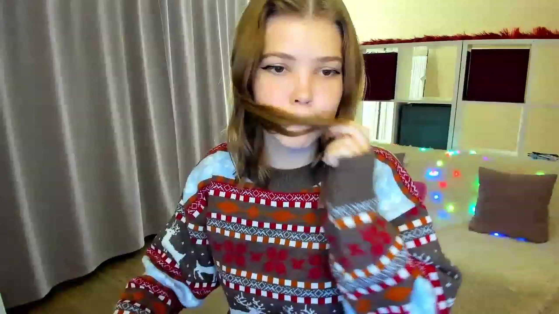 Gallery image thumbnail from EffyShy's myfreecams stream on, 12/10/2022, 18:17 image 13 of 20