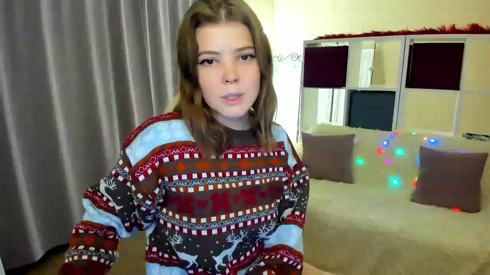 Gallery image thumbnail from EffyShy's myfreecams stream on, 12/10/2022, 18:49 image 4 of 20