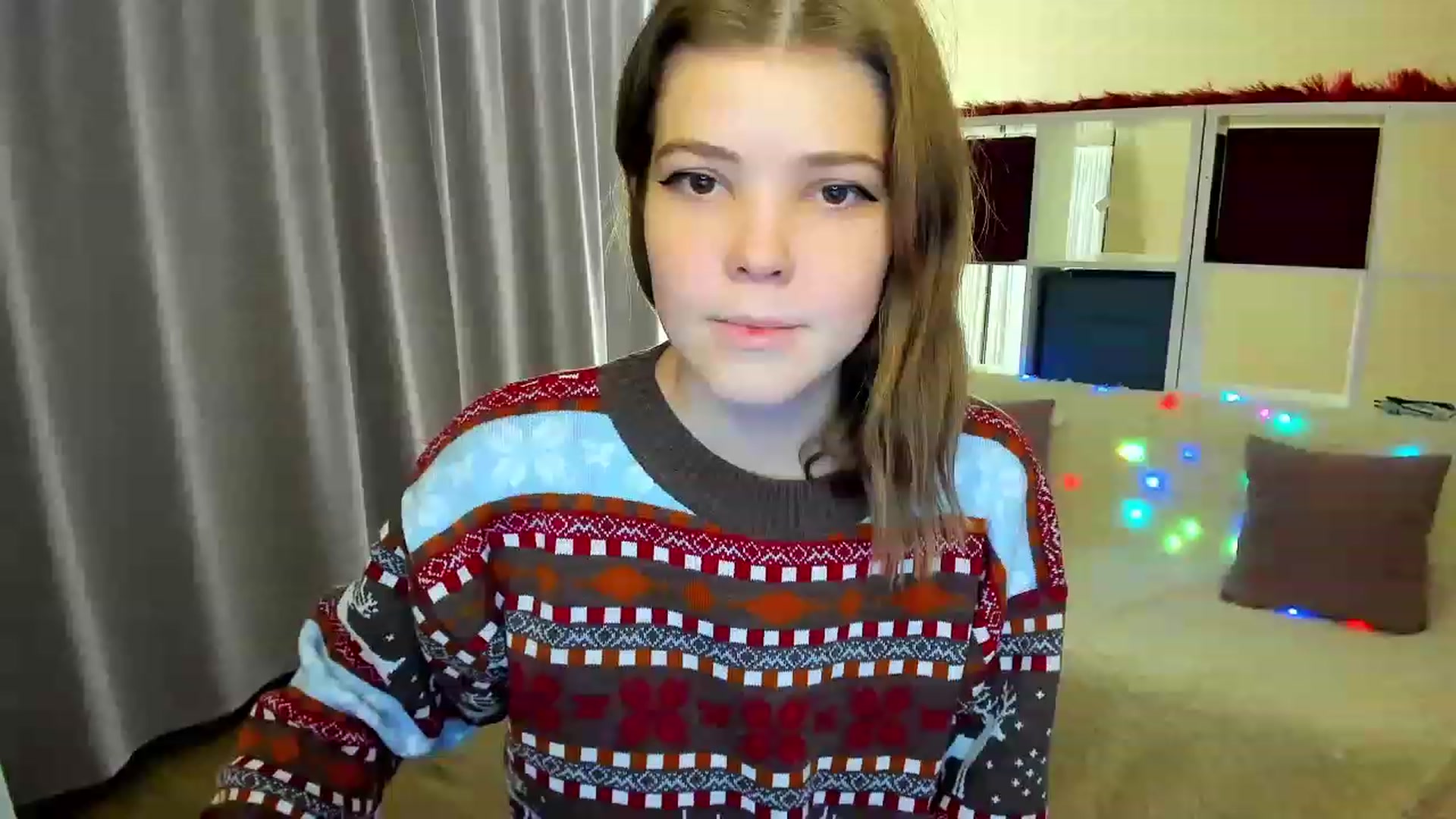 Gallery image thumbnail from EffyShy's myfreecams stream on, 12/10/2022, 18:49 image 6 of 20