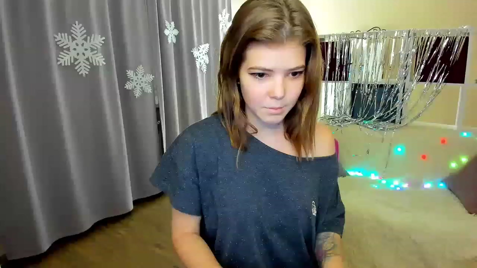 Gallery image thumbnail from EffyShy's myfreecams stream on, 12/20/2022, 15:57 image 6 of 20