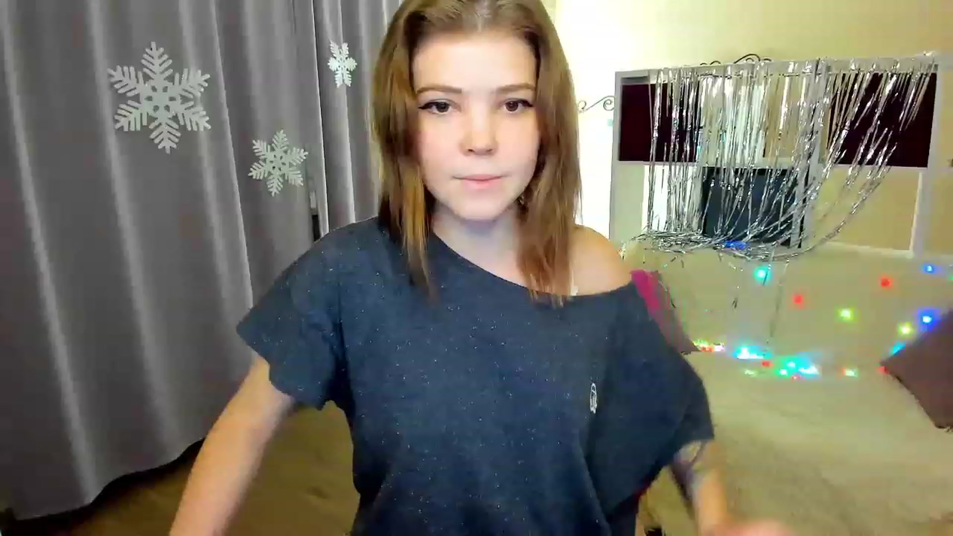 Gallery image thumbnail from EffyShy's myfreecams stream on, 12/20/2022, 15:57 image 1 of 20