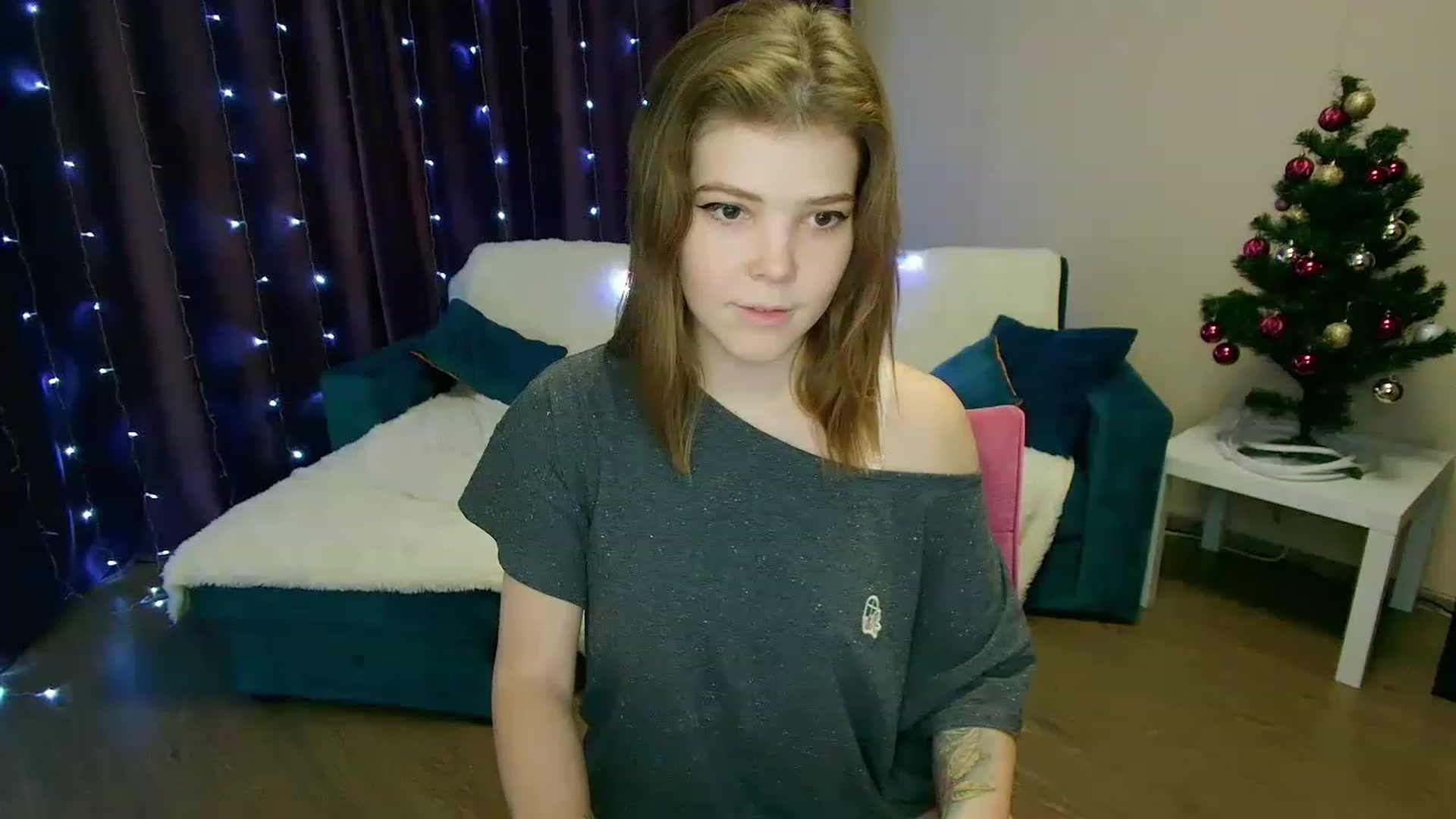 Gallery image thumbnail from EffyShy's myfreecams stream on, 12/20/2022, 18:01 image 7 of 20
