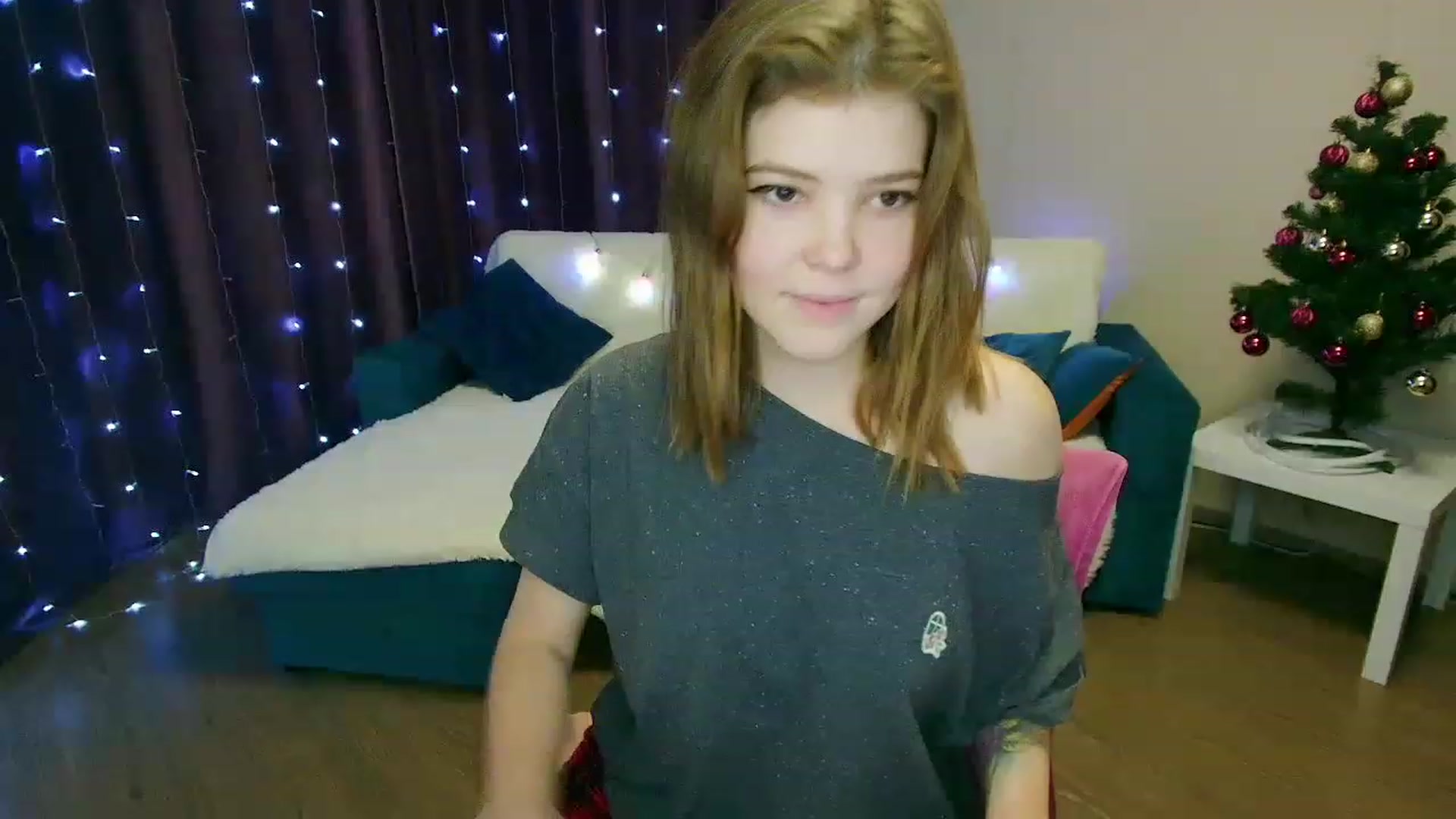 Gallery image thumbnail from EffyShy's myfreecams stream on, 12/21/2022, 16:20 image 10 of 20