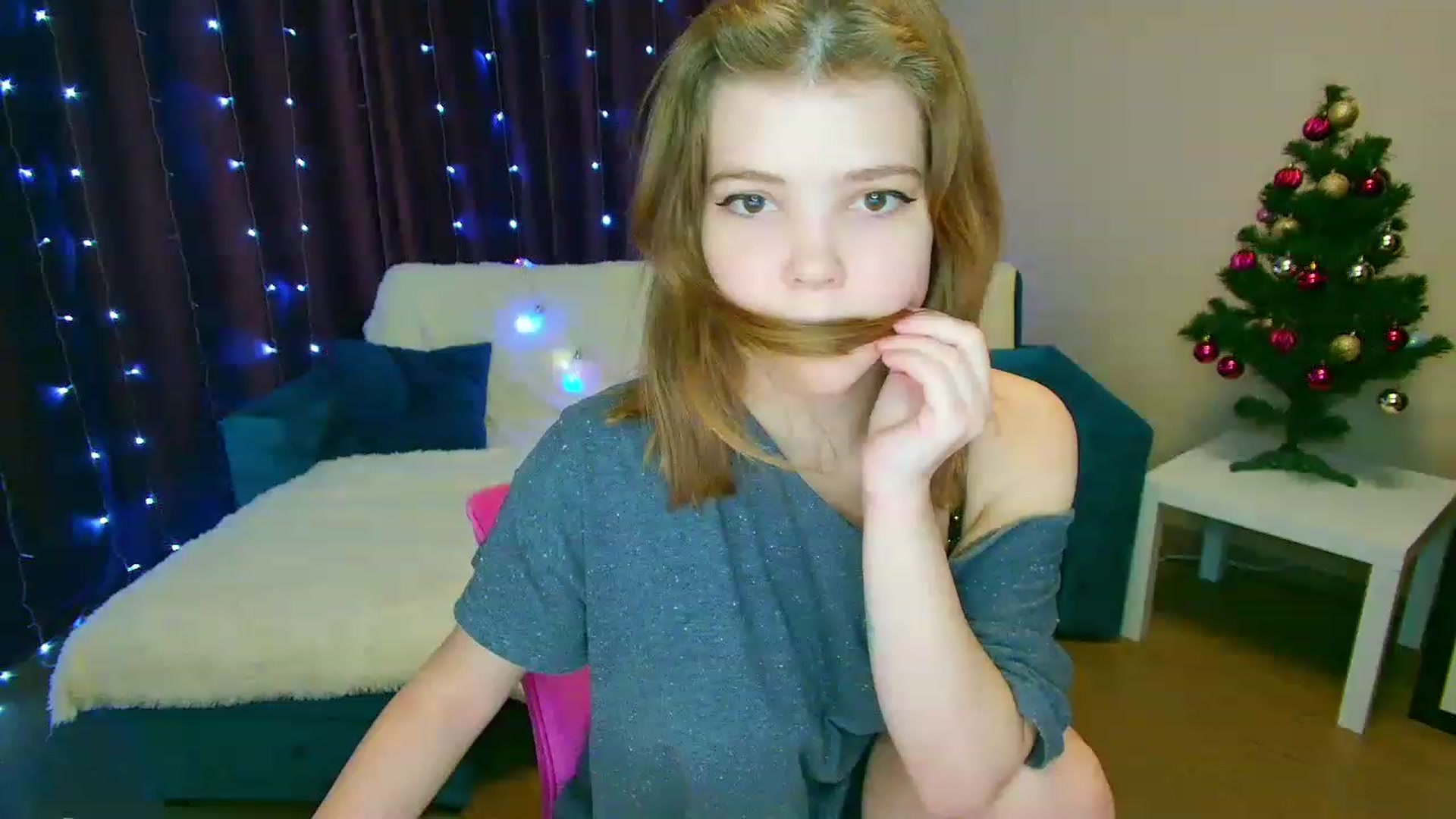 Gallery image thumbnail from EffyShy's myfreecams stream on, 12/30/2022, 17:53 image 19 of 20