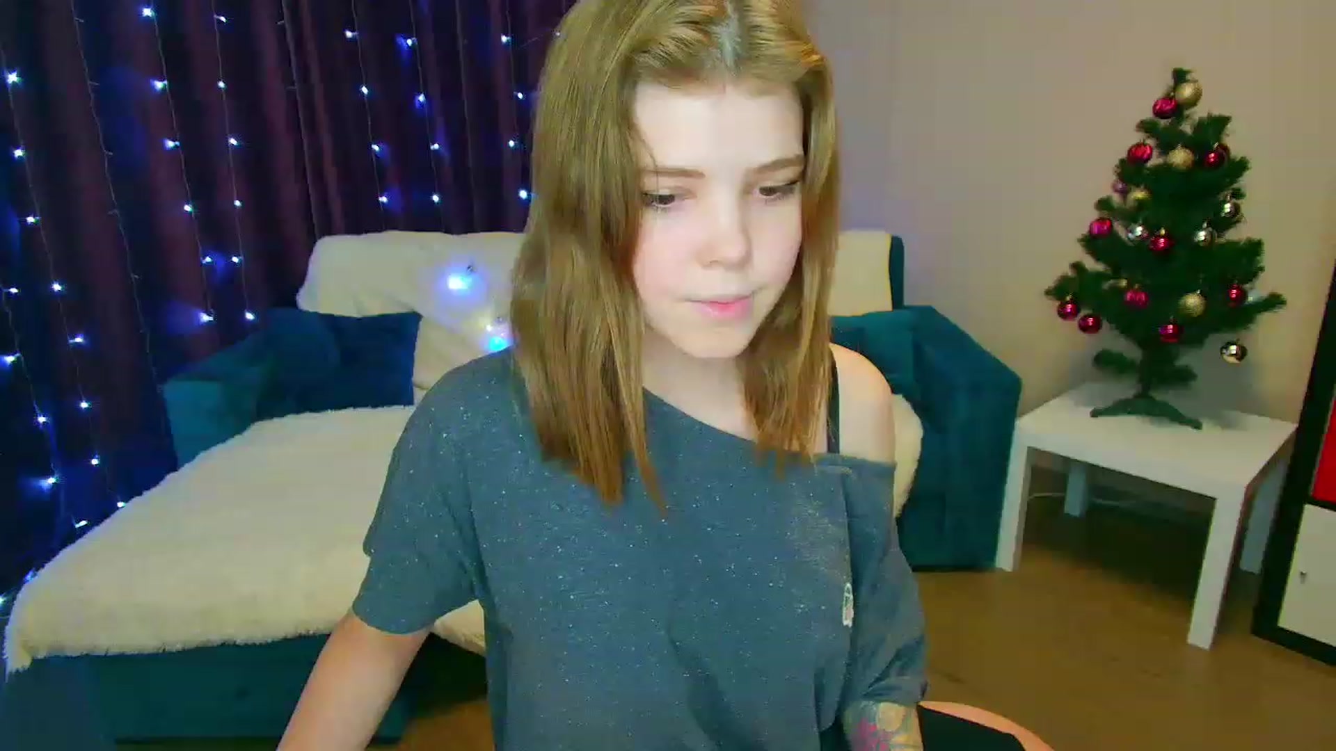 Gallery image thumbnail from EffyShy's myfreecams stream on, 12/30/2022, 23:12 image 19 of 20