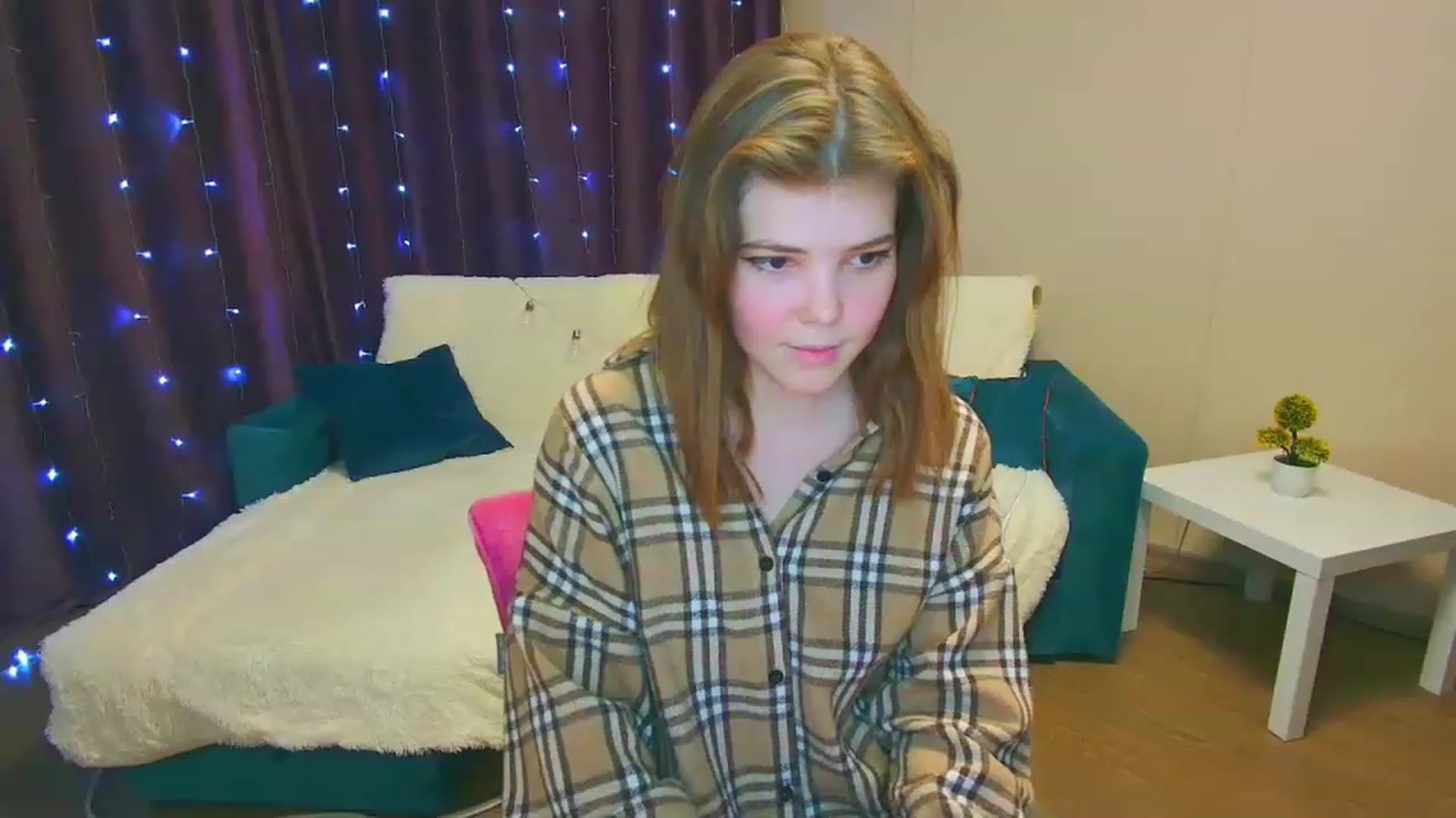 Gallery image thumbnail from EffyShy's myfreecams stream on, 01/18/2023, 17:06 image 5 of 20