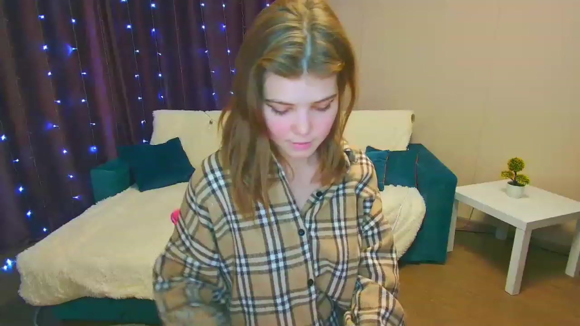Gallery image thumbnail from EffyShy's myfreecams stream on, 01/18/2023, 17:06 image 12 of 20