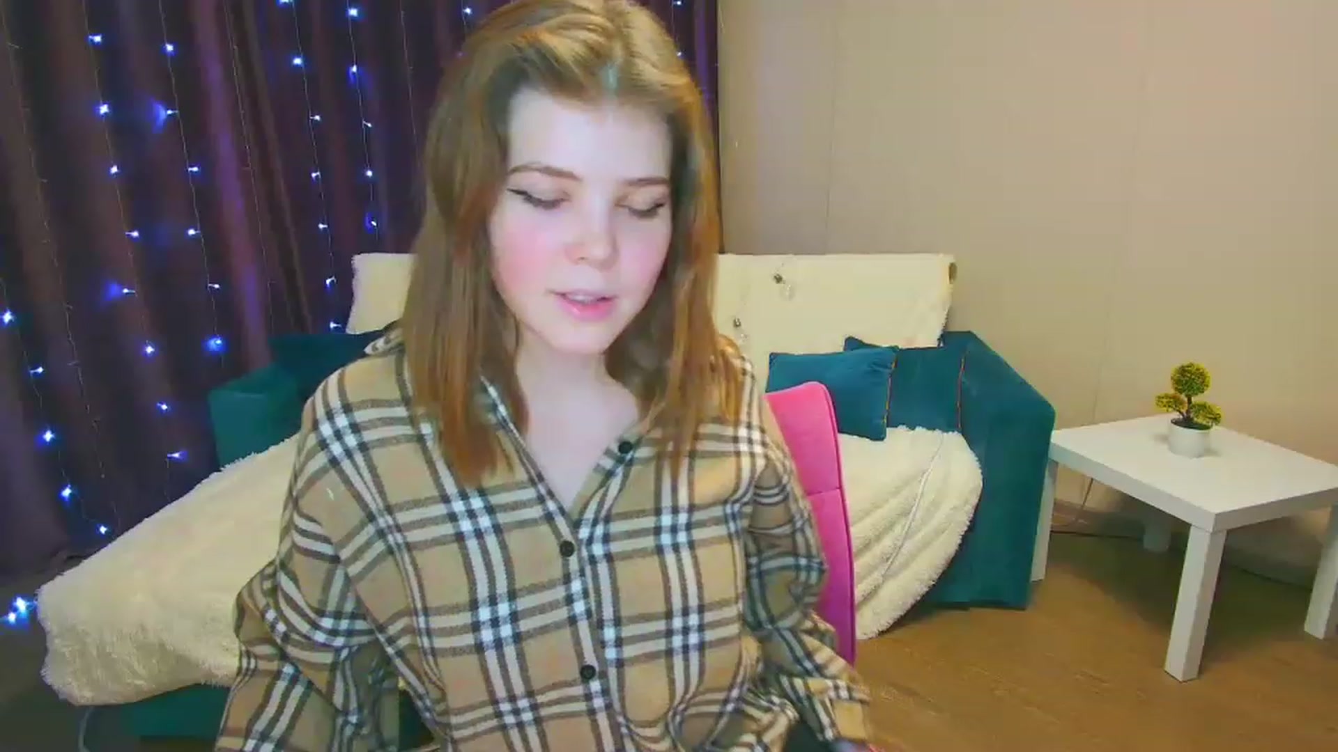 Gallery image thumbnail from EffyShy's myfreecams stream on, 01/18/2023, 17:06 image 8 of 20