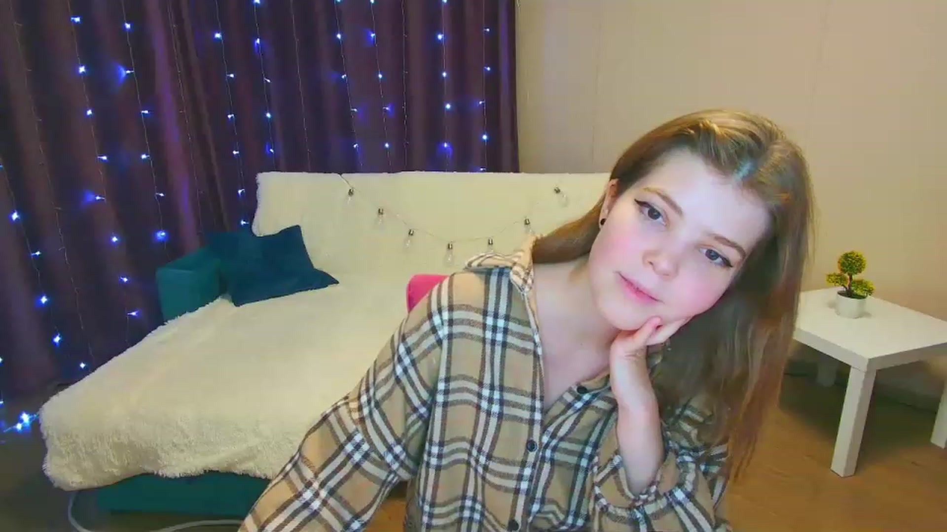 Gallery image thumbnail from EffyShy's myfreecams stream on, 01/18/2023, 21:47 image 7 of 20