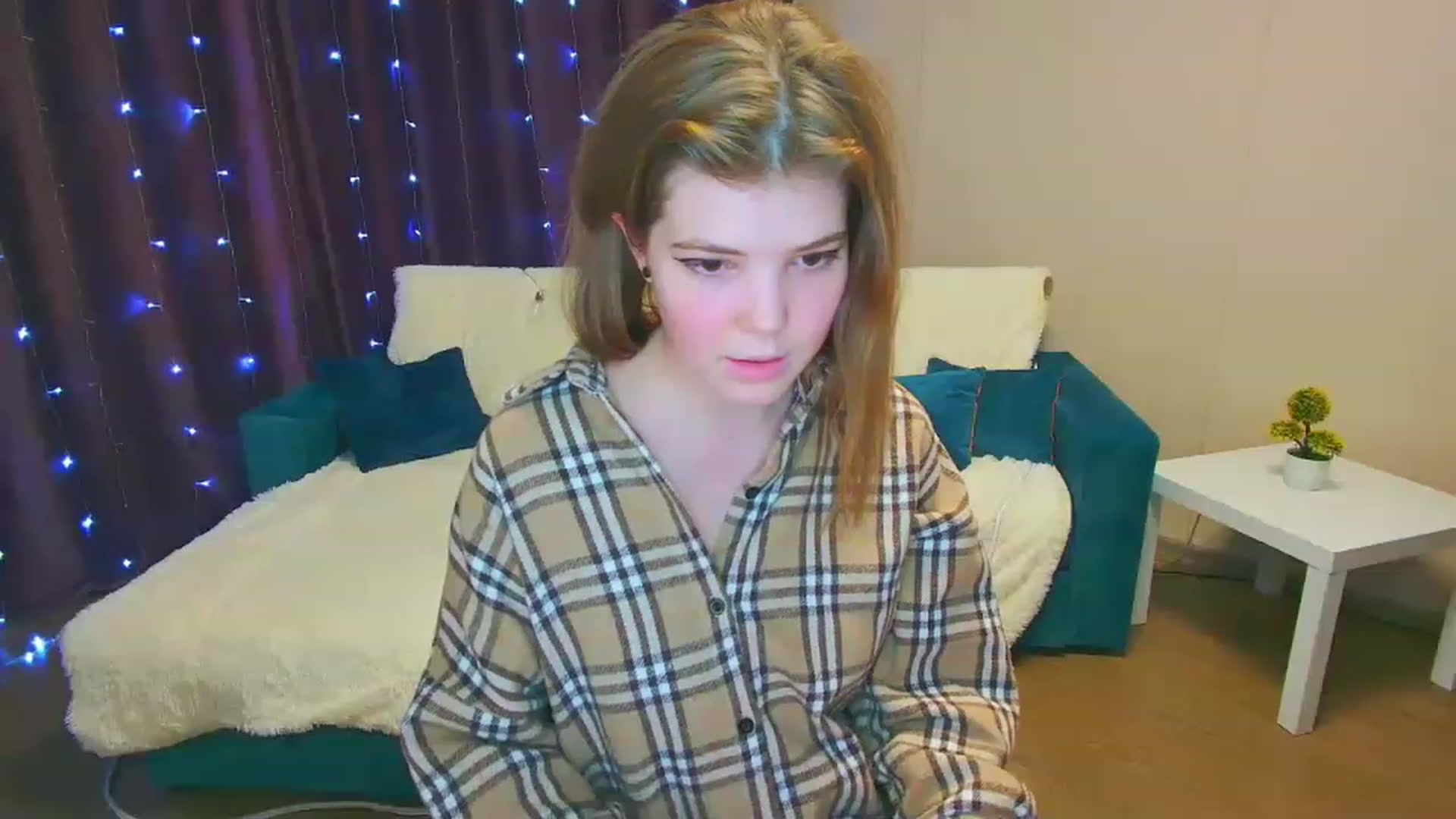 Gallery image thumbnail from EffyShy's myfreecams stream on, 01/18/2023, 21:47 image 15 of 20