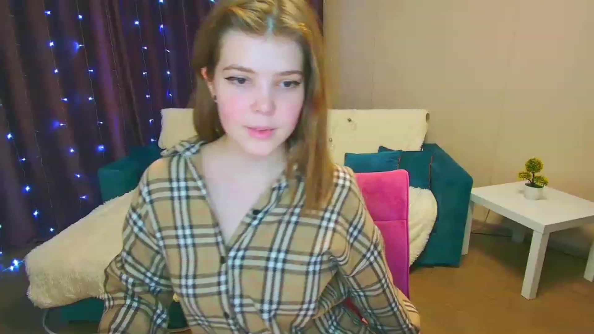 Gallery image thumbnail from EffyShy's myfreecams stream on, 01/18/2023, 21:47 image 13 of 20