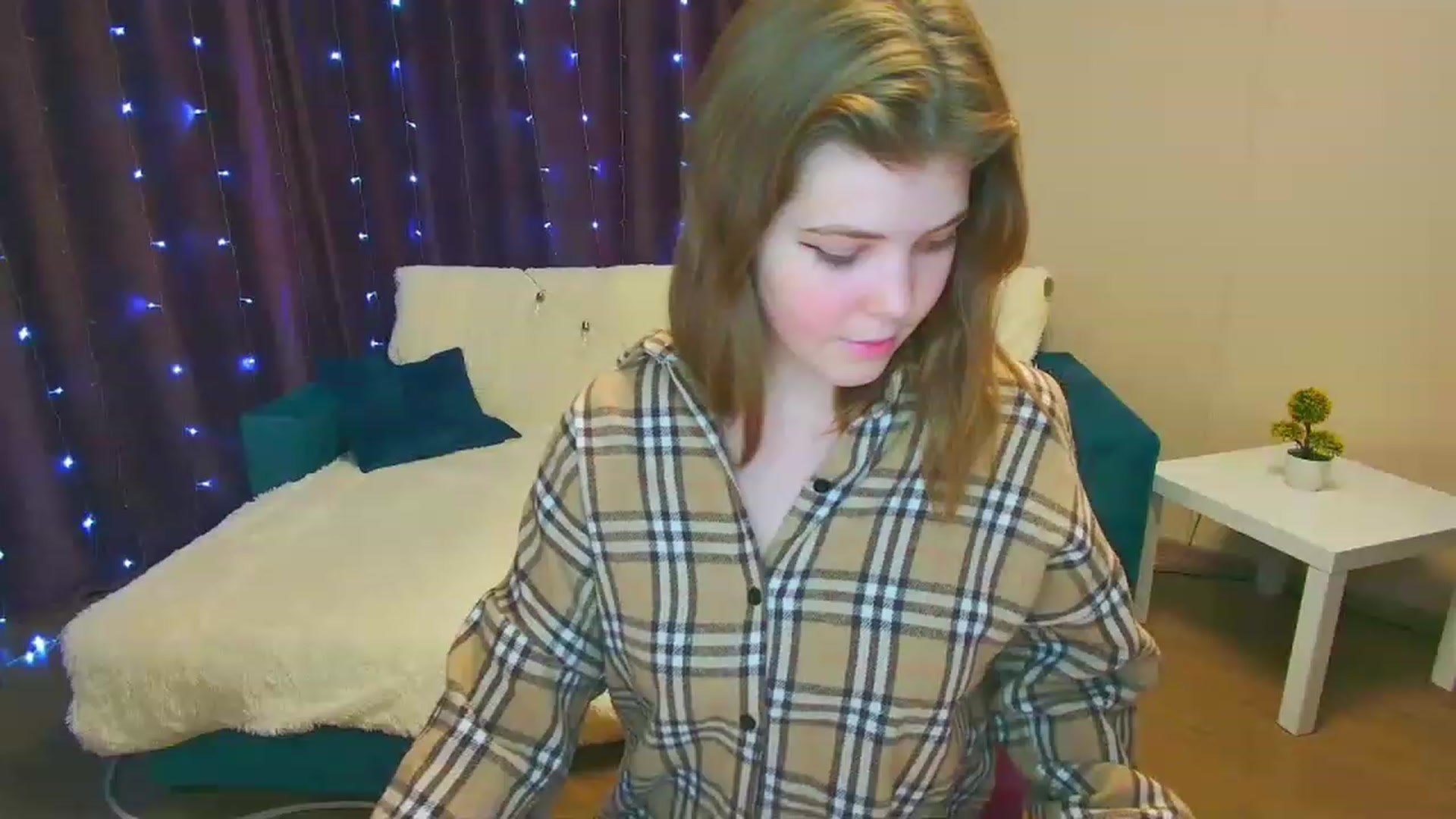 Gallery image thumbnail from EffyShy's myfreecams stream on, 01/18/2023, 21:47 image 4 of 20