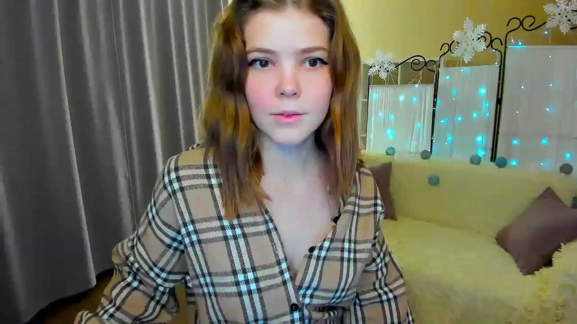 Gallery image thumbnail from EffyShy's myfreecams stream on, 01/19/2023, 14:26 image 15 of 20