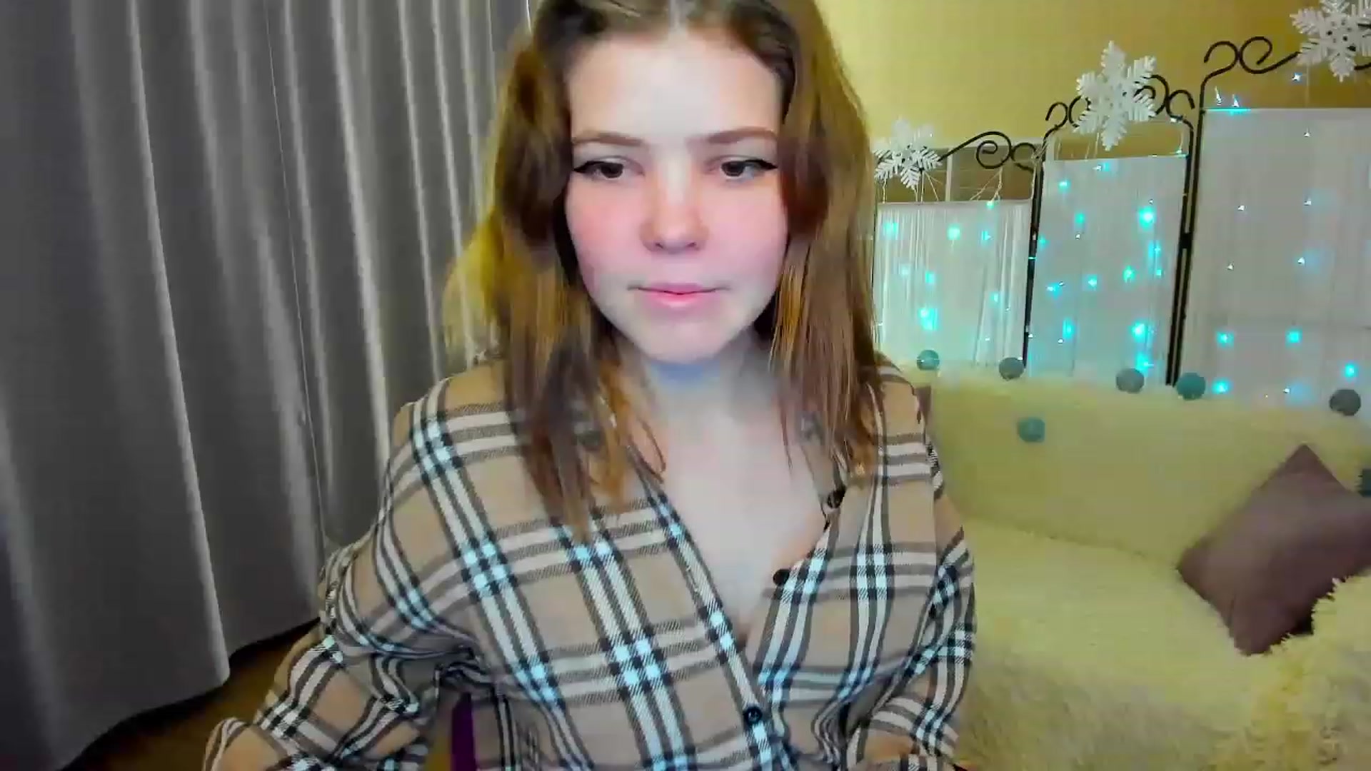 Gallery image thumbnail from EffyShy's myfreecams stream on, 01/19/2023, 14:26 image 19 of 20