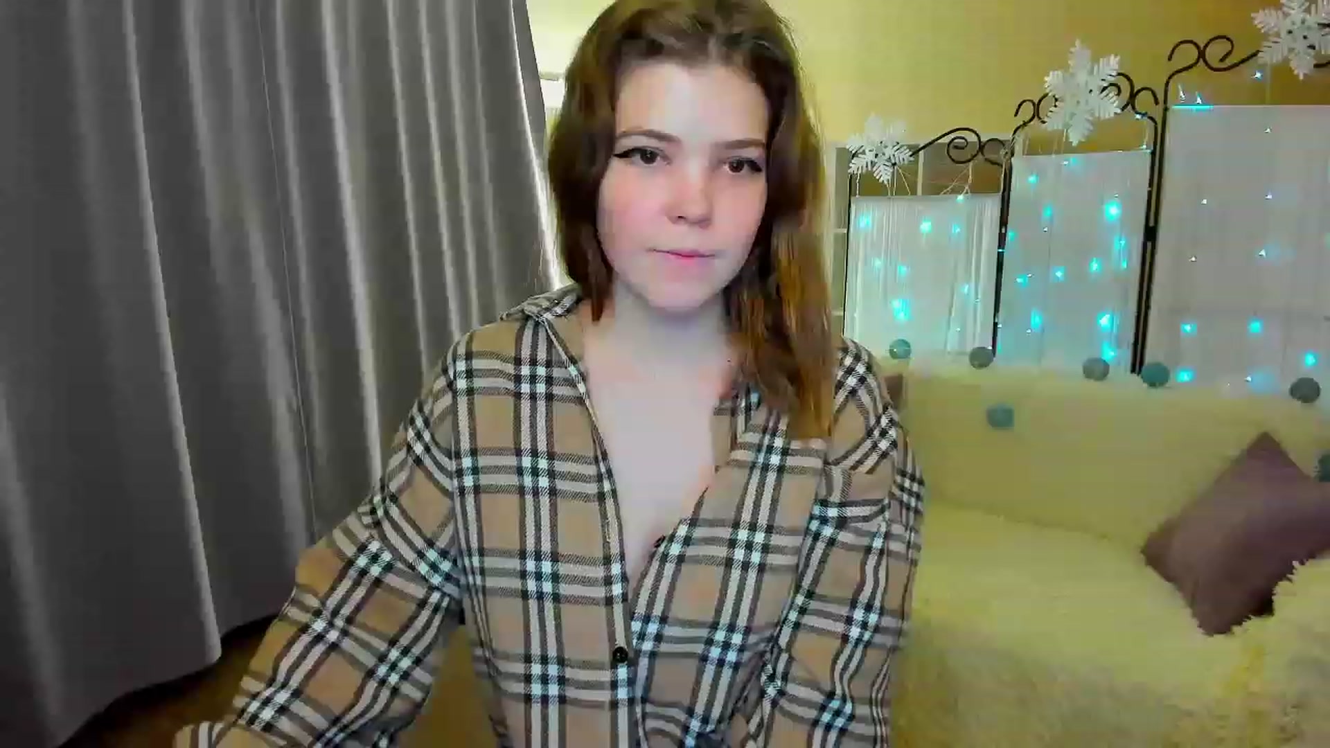 Gallery image thumbnail from EffyShy's myfreecams stream on, 01/19/2023, 14:26 image 11 of 20