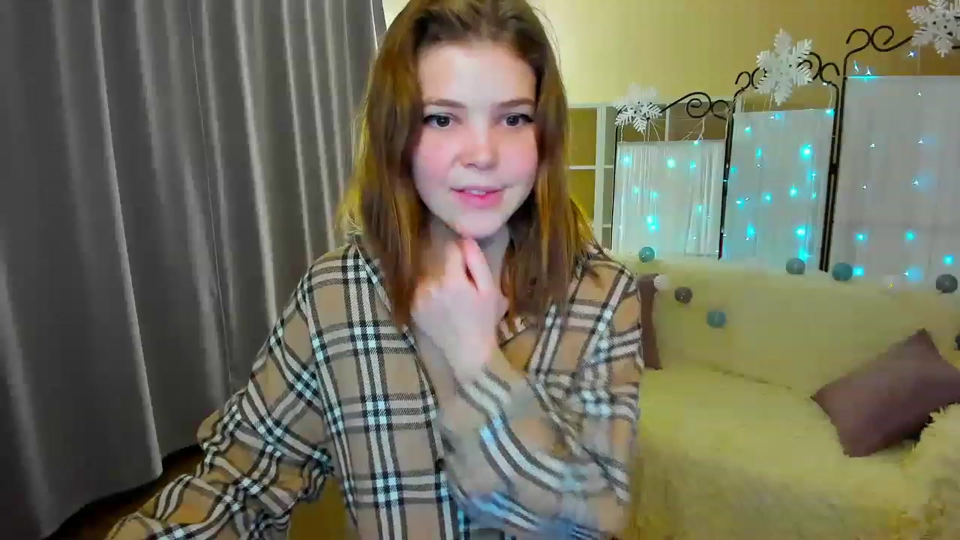 Gallery image thumbnail from EffyShy's myfreecams stream on, 01/19/2023, 20:00 image 10 of 20