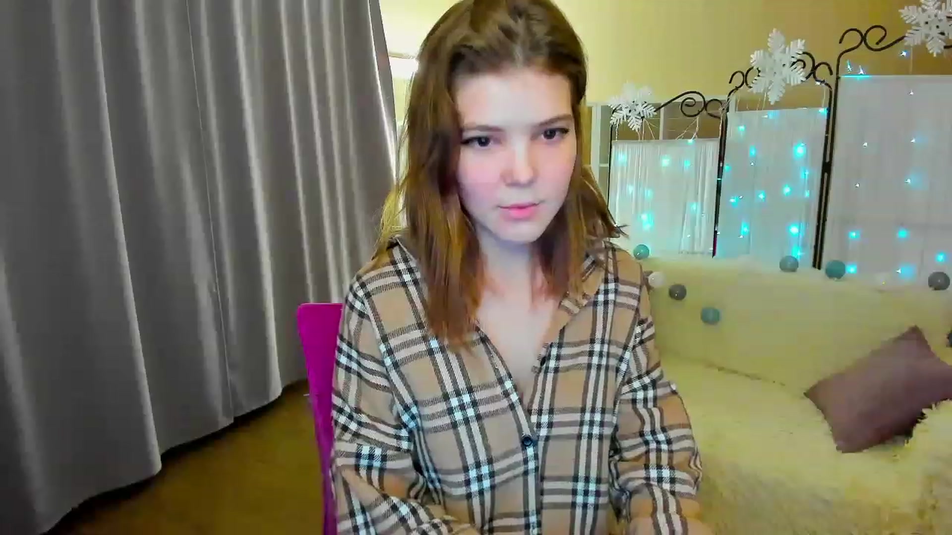 Gallery image thumbnail from EffyShy's myfreecams stream on, 01/19/2023, 20:00 image 13 of 20