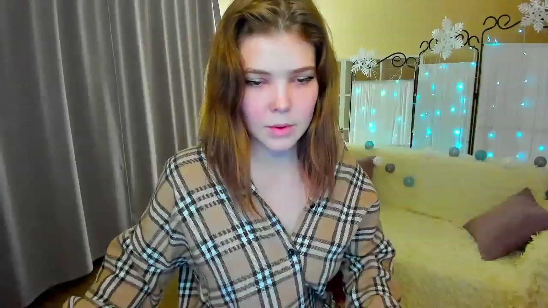 Gallery image thumbnail from EffyShy's myfreecams stream on, 01/19/2023, 20:00 image 20 of 20