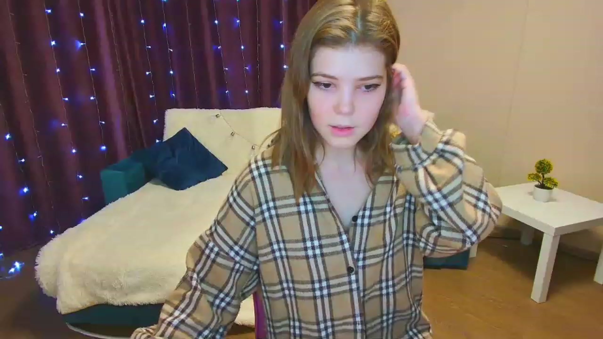 Gallery image thumbnail from EffyShy's myfreecams stream on, 01/20/2023, 18:57 image 1 of 20