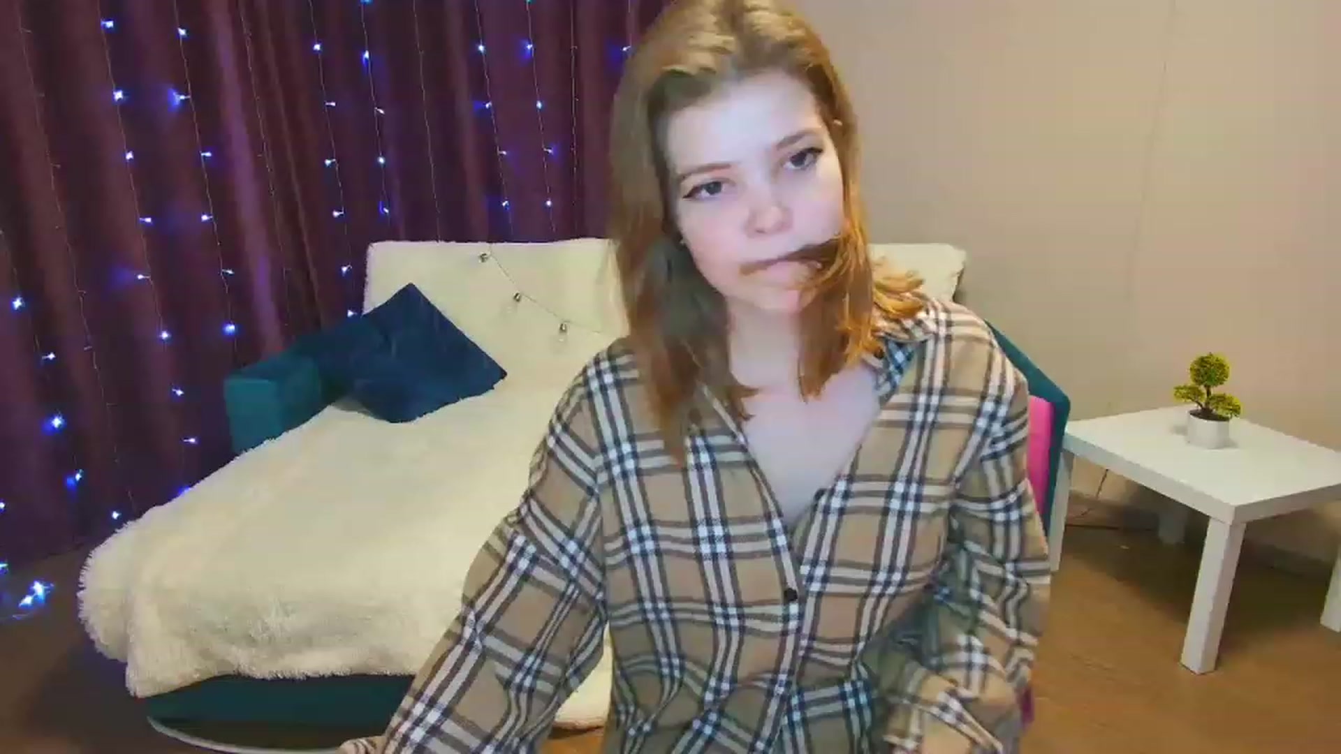 Gallery image thumbnail from EffyShy's myfreecams stream on, 01/20/2023, 18:57 image 4 of 20