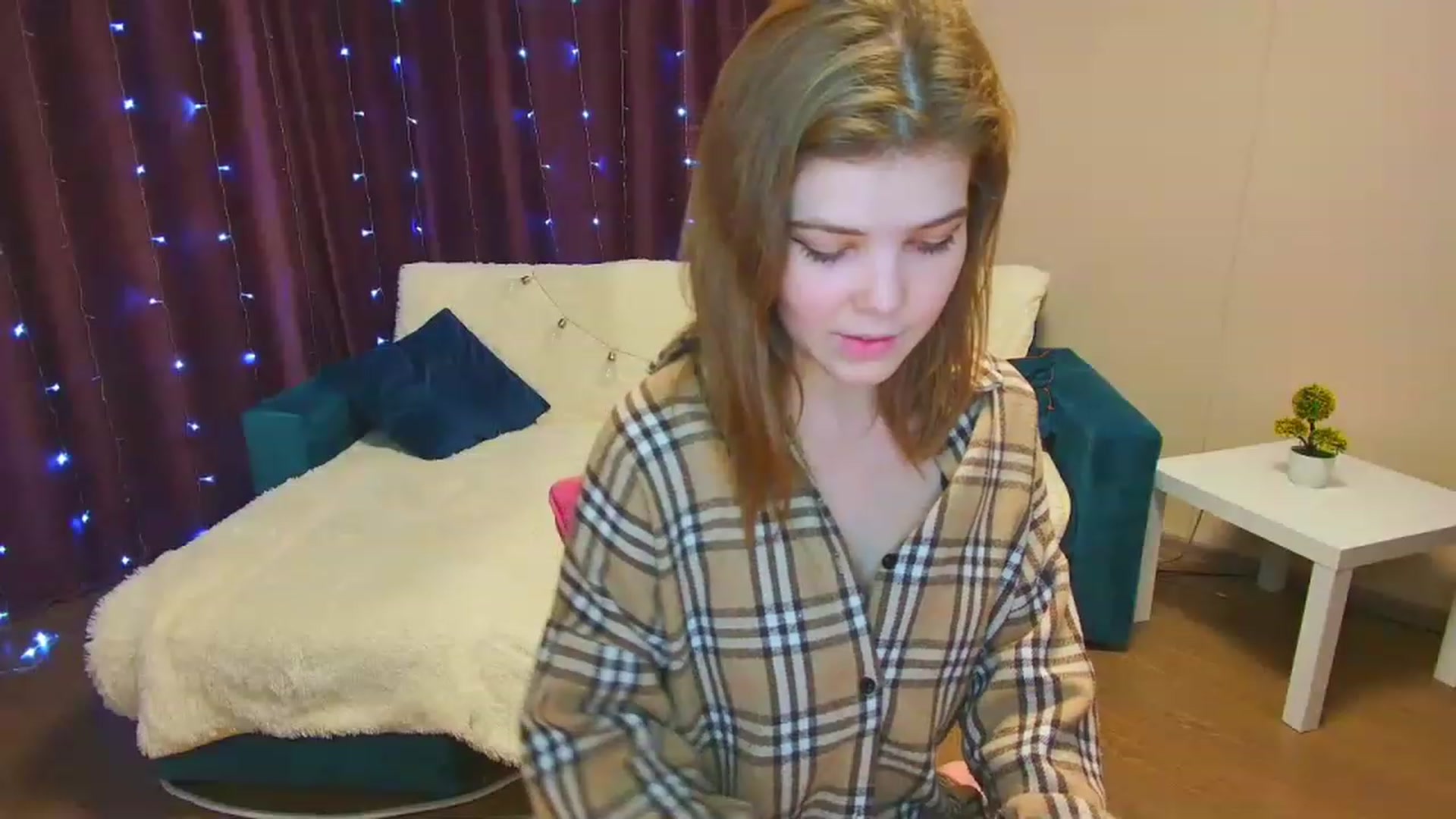 Gallery image thumbnail from EffyShy's myfreecams stream on, 01/20/2023, 18:57 image 2 of 20
