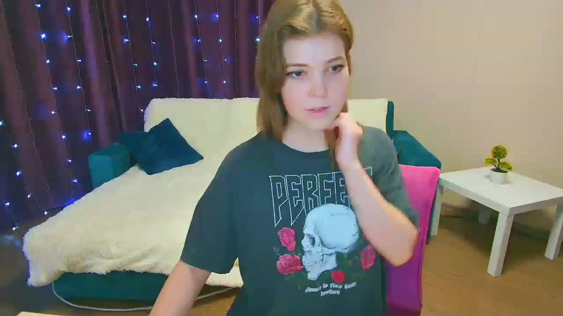 Gallery image thumbnail from EffyShy's myfreecams stream on, 01/22/2023, 18:13 image 16 of 20