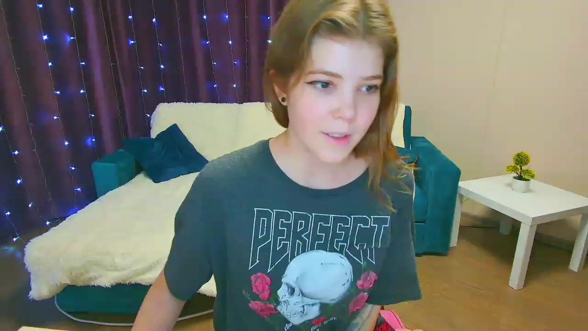 Gallery image thumbnail from EffyShy's myfreecams stream on, 01/22/2023, 18:13 image 9 of 20
