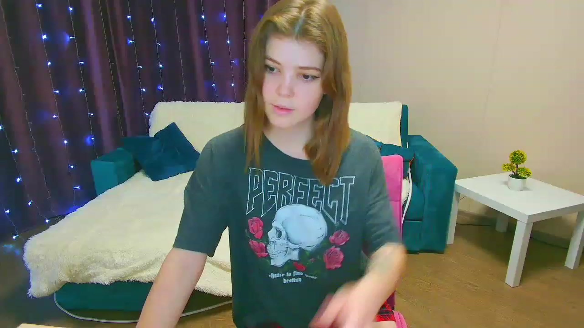 Gallery image thumbnail from EffyShy's myfreecams stream on, 01/22/2023, 18:13 image 1 of 20