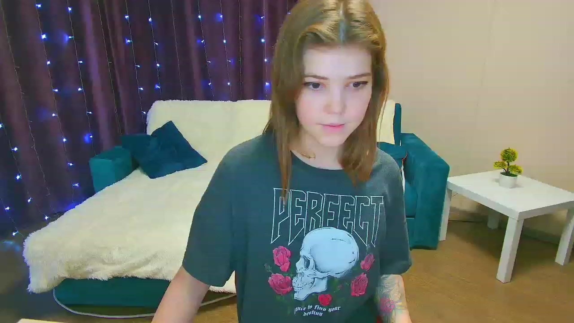 Gallery image thumbnail from EffyShy's myfreecams stream on, 01/22/2023, 18:13 image 6 of 20