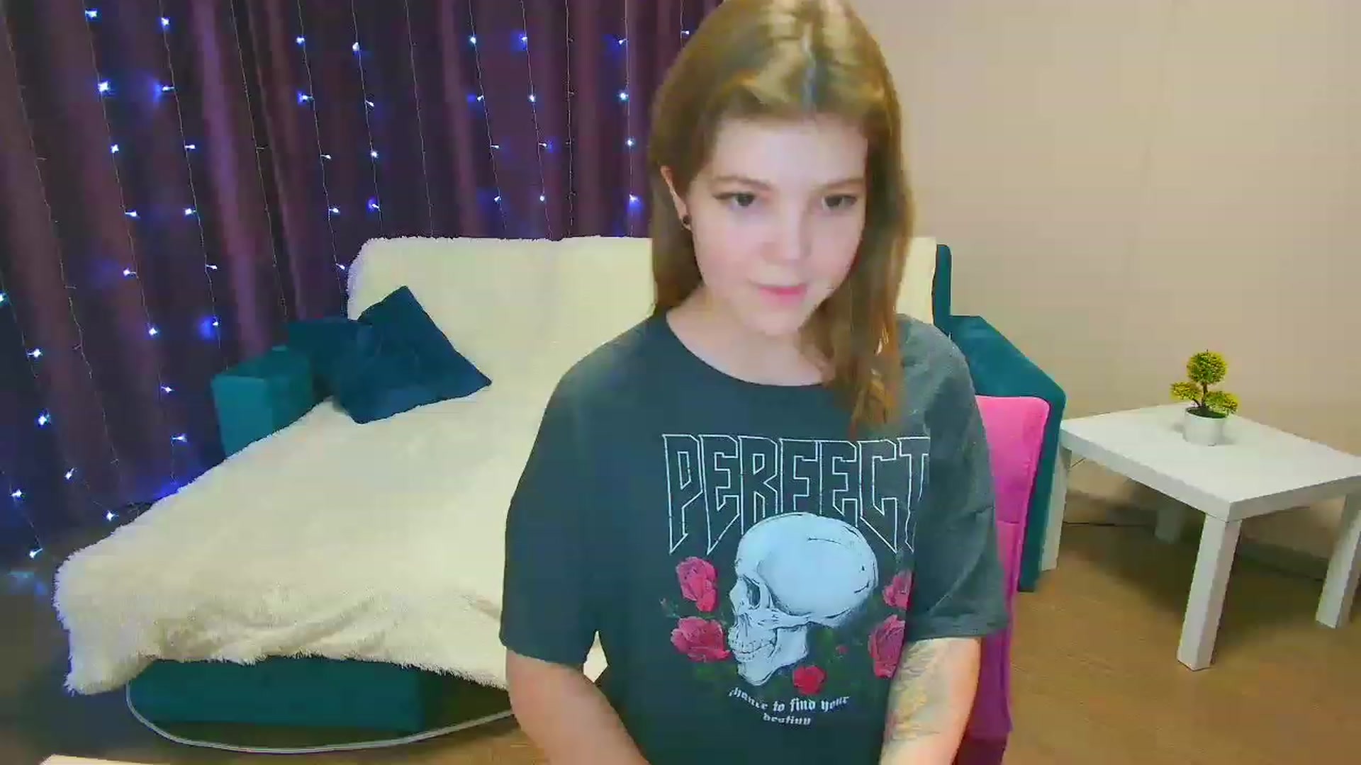 Gallery image thumbnail from EffyShy's myfreecams stream on, 01/22/2023, 18:13 image 17 of 20