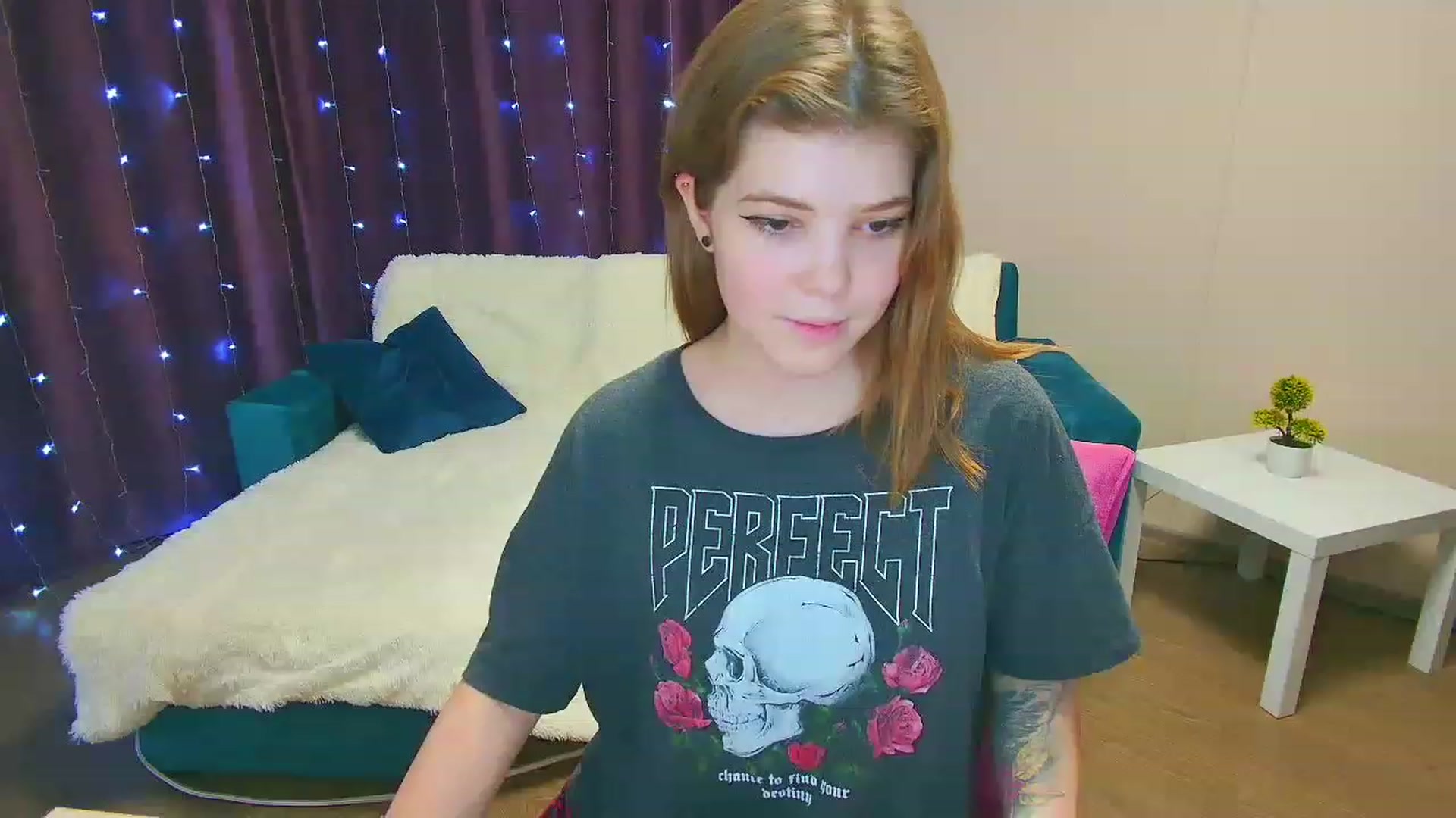 Gallery image thumbnail from EffyShy's myfreecams stream on, 01/22/2023, 20:45 image 4 of 20