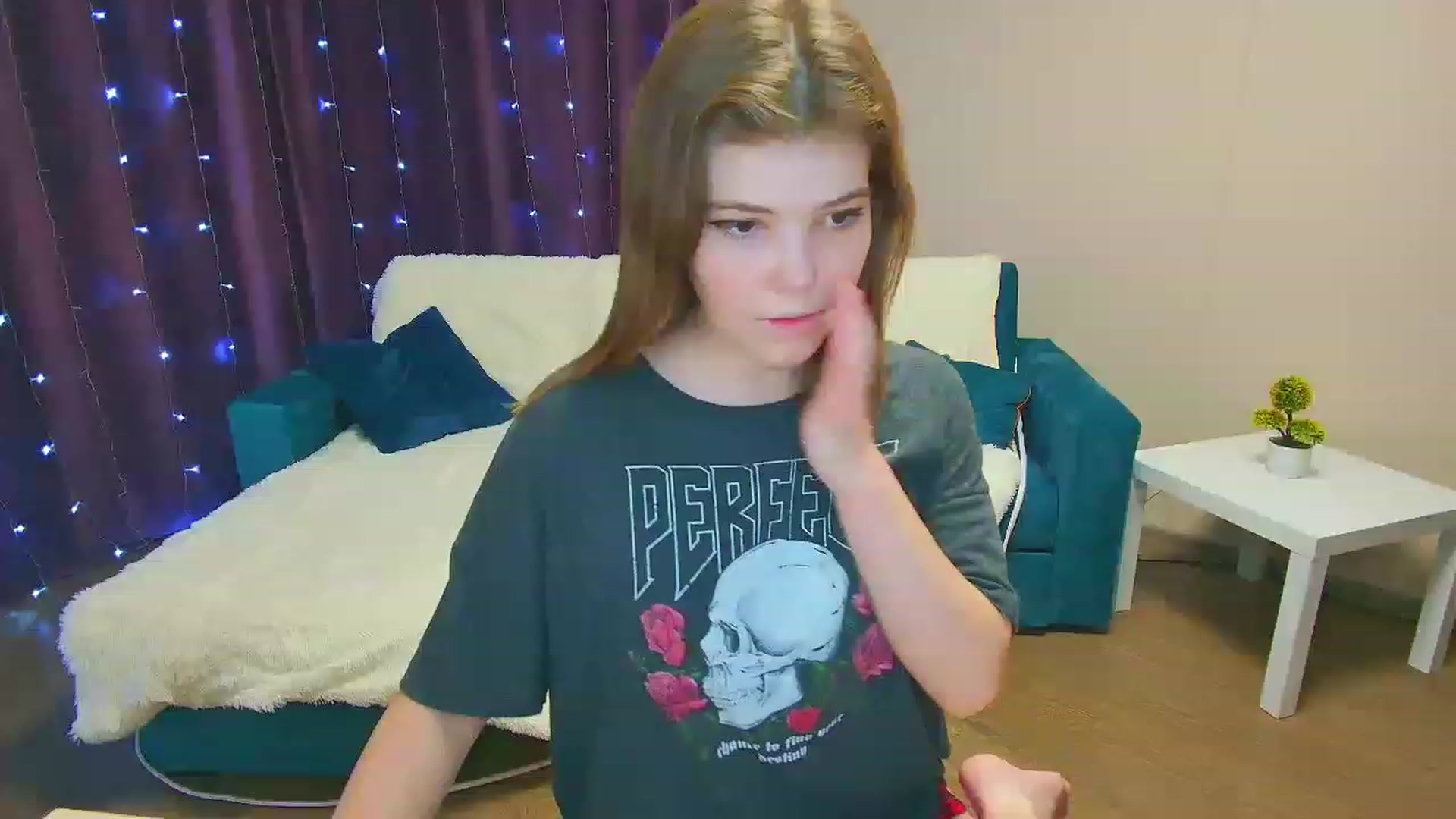 Gallery image thumbnail from EffyShy's myfreecams stream on, 01/22/2023, 20:45 image 12 of 20