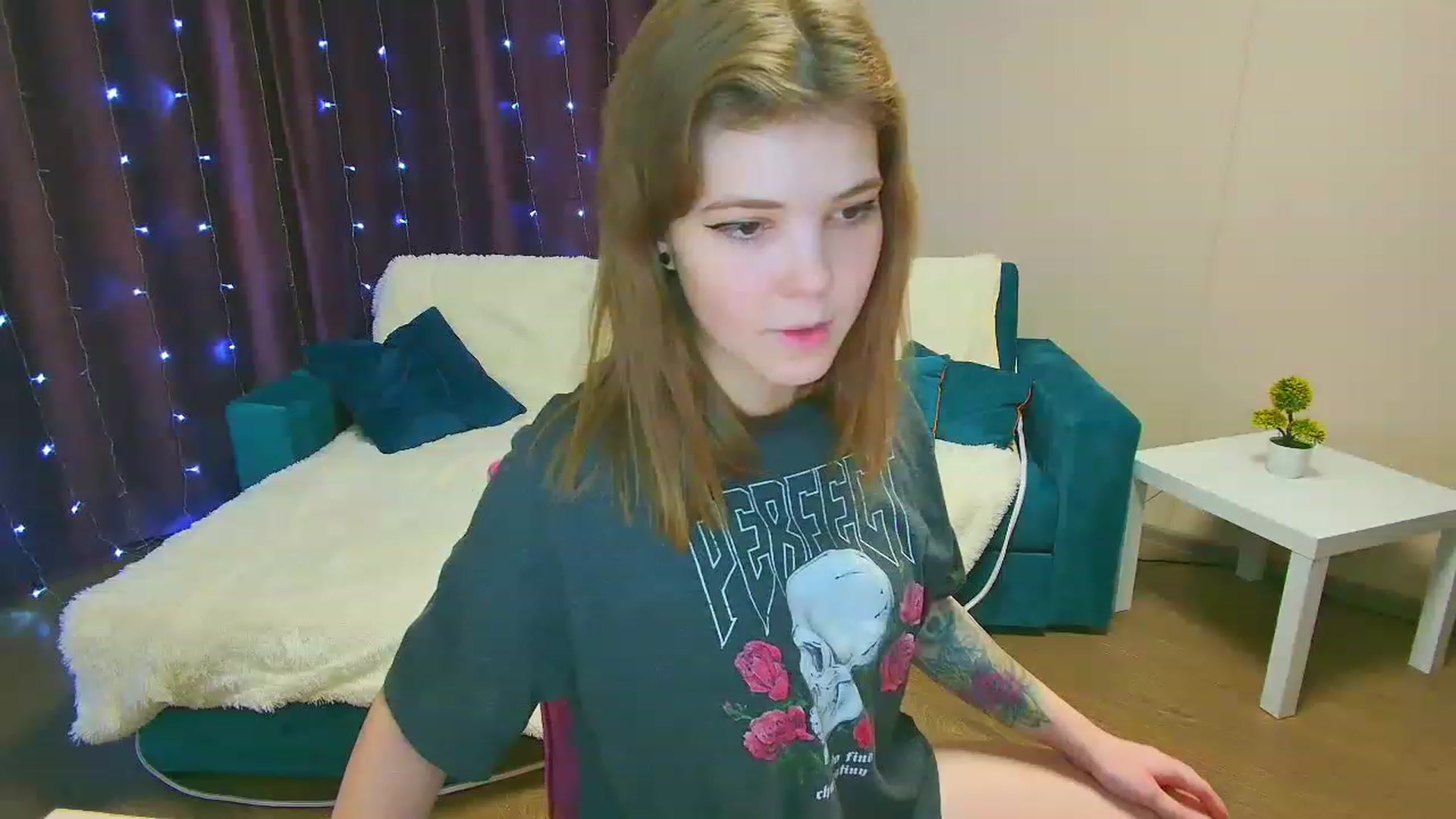Gallery image thumbnail from EffyShy's myfreecams stream on, 01/22/2023, 20:45 image 15 of 20