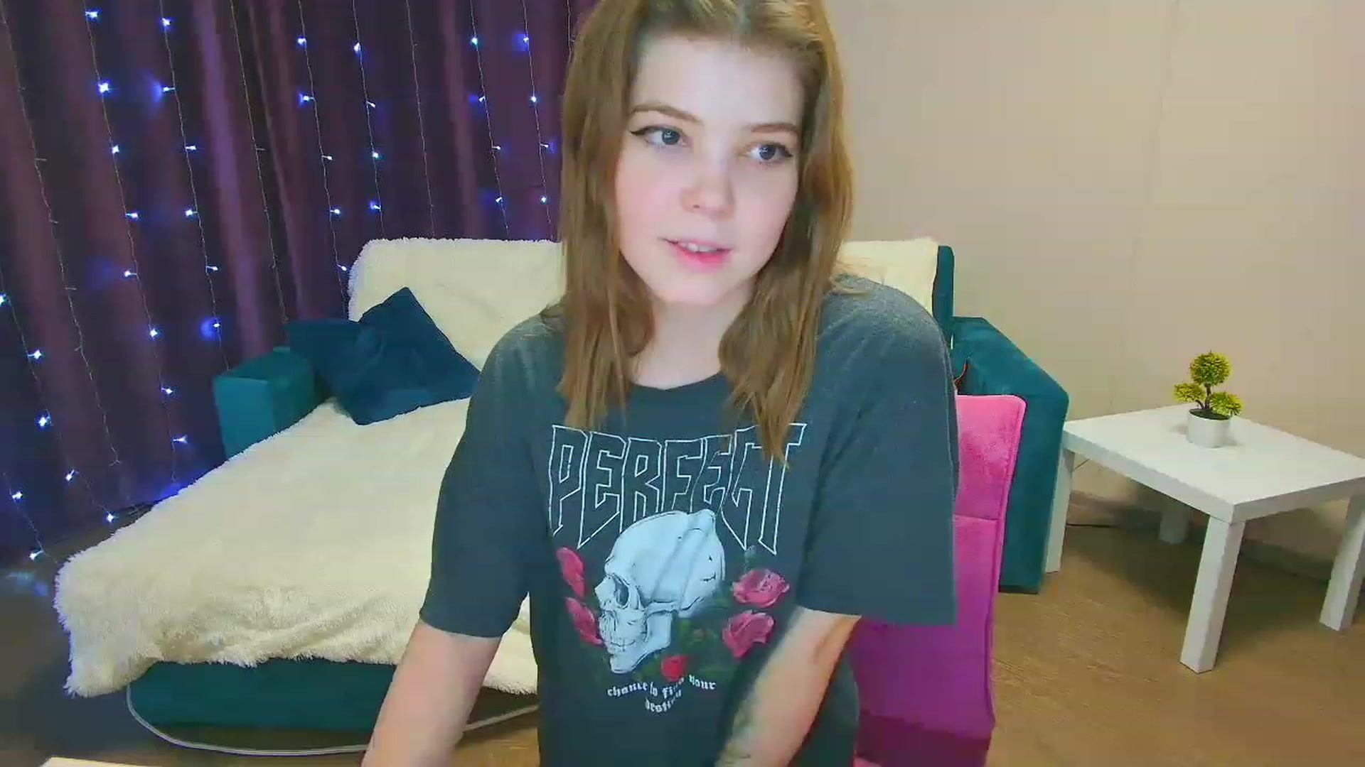 Gallery image thumbnail from EffyShy's myfreecams stream on, 01/22/2023, 20:45 image 2 of 20