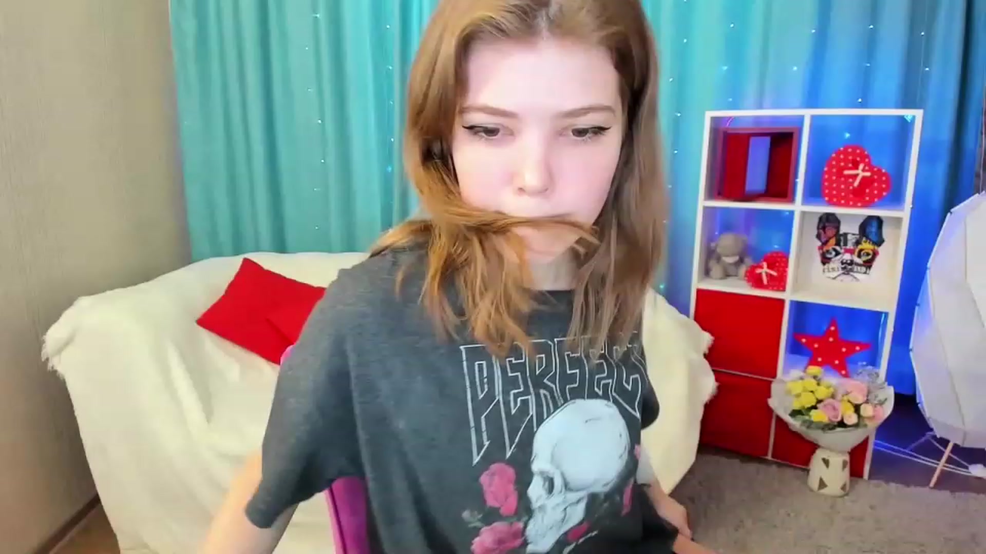Gallery image thumbnail from EffyShy's myfreecams stream on, 03/03/2023, 11:47 image 6 of 20